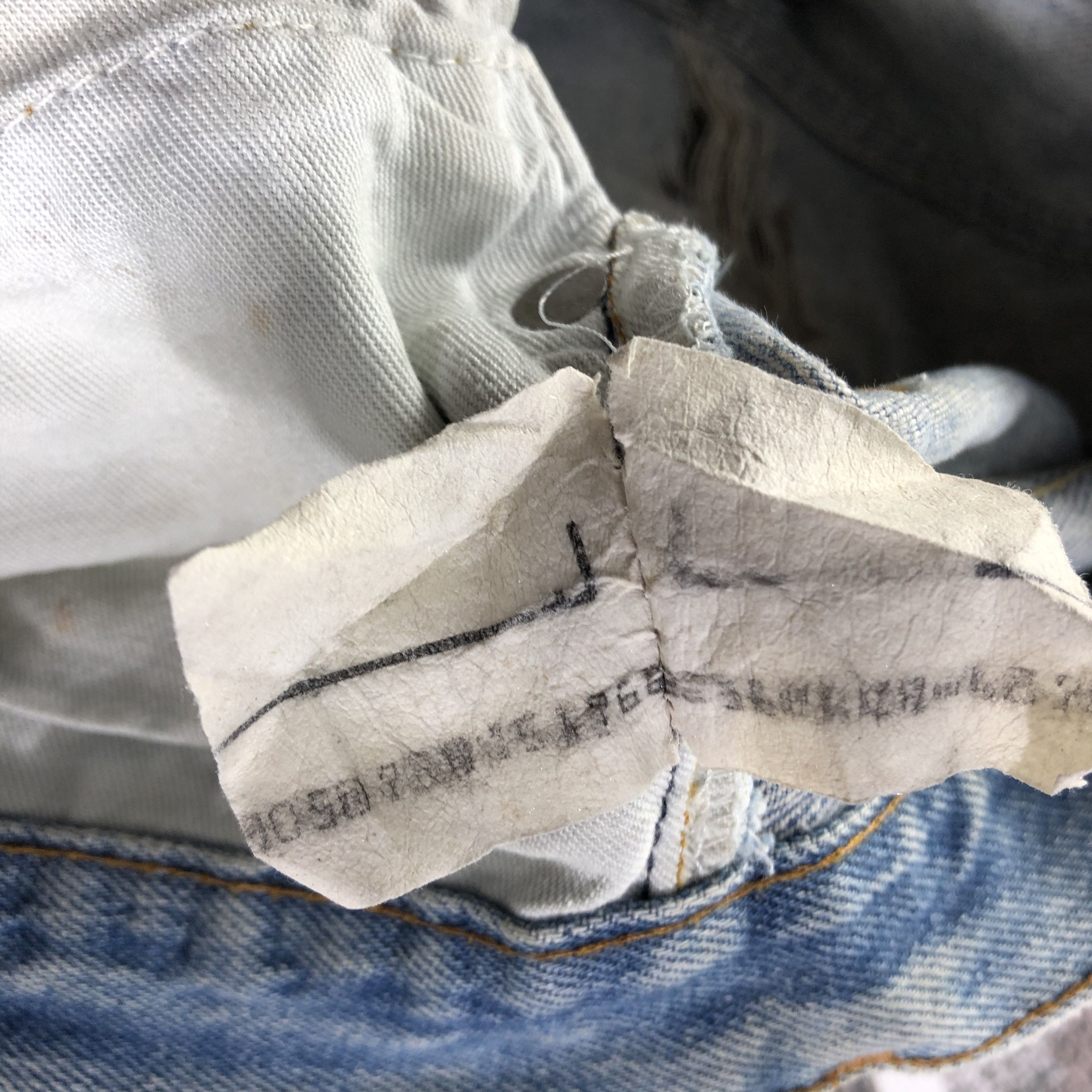 Levi's Vintage Distress 80s Levis 501 Jeans Dirty Wash KJ2513 Size US 27 - 10 Thumbnail