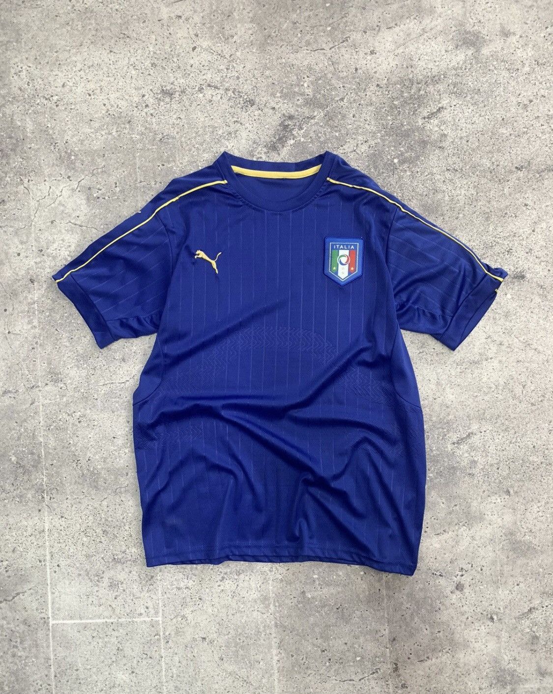 Vintage Vintage Puma Italia Home Football Shirt Soccer Jersey Size US M / EU 48-50 / 2 - 1 Thumbnail
