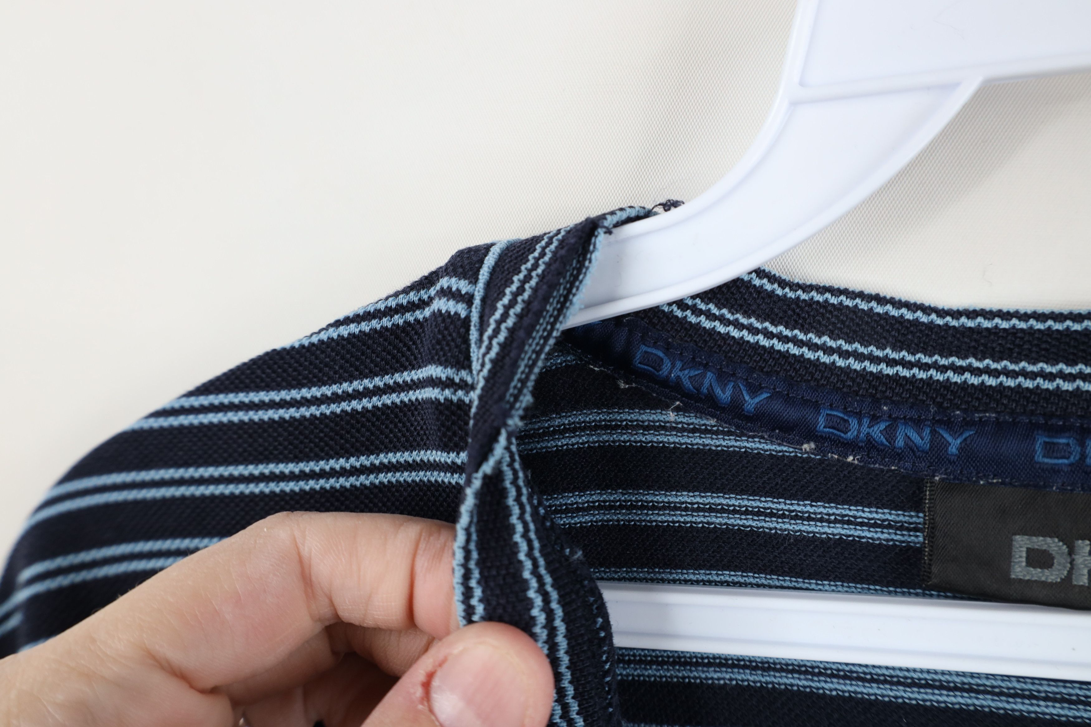 DKNY Vintage 90s Y2K DKNY Striped Thermal Knit V-Neck T-Shirt Size US L / EU 52-54 / 3 - 5 Thumbnail