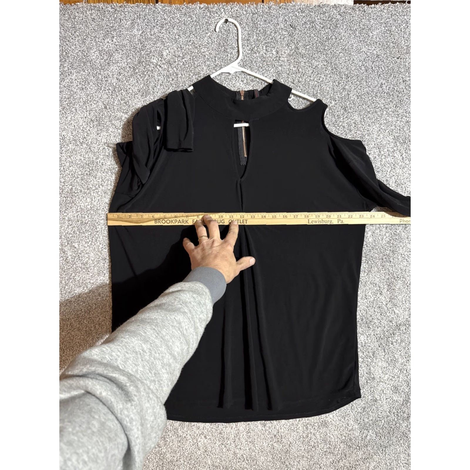 Vintage Love Scarlett Blouse Women 1X Plus Cold Shoulder Keyhole Goth Mob Wife Witchy Edgy Retro Y2K Top City Designer Outdoor Retro Size XL / US 12-14 / IT 48-50 - 3 Thumbnail