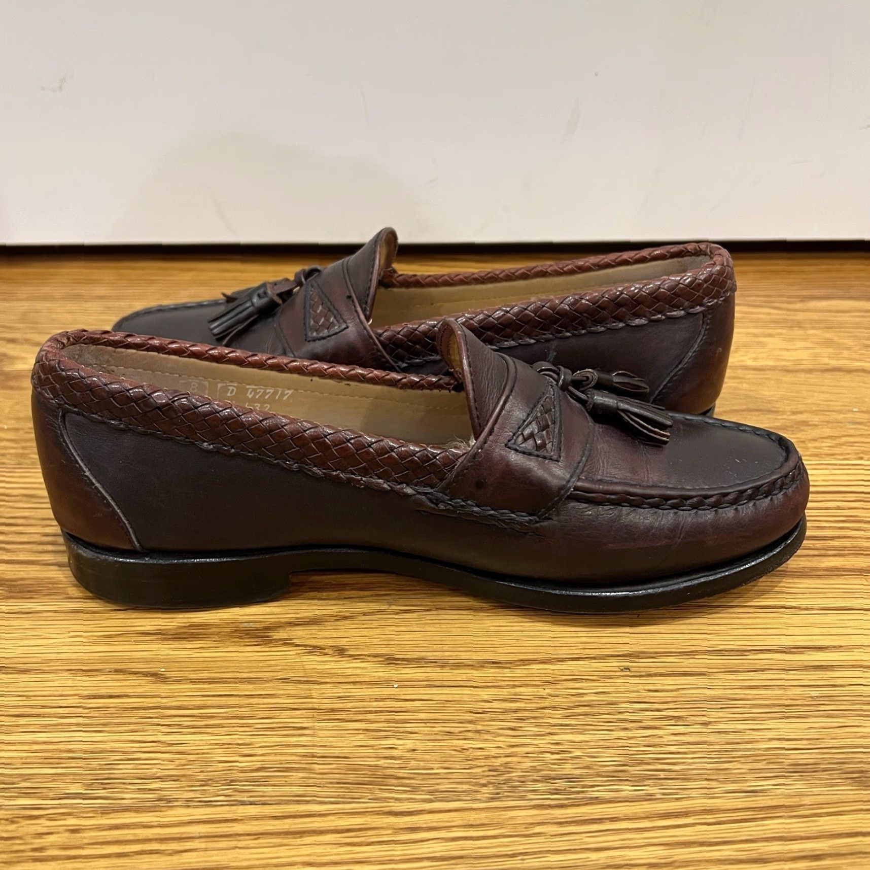 Allen Edmonds Allen Edmonds MAXFIELD Men's Leather Tassel Loafers Size 8D Dark Brown Shoes Size US 8 / EU 41 - 7 Thumbnail