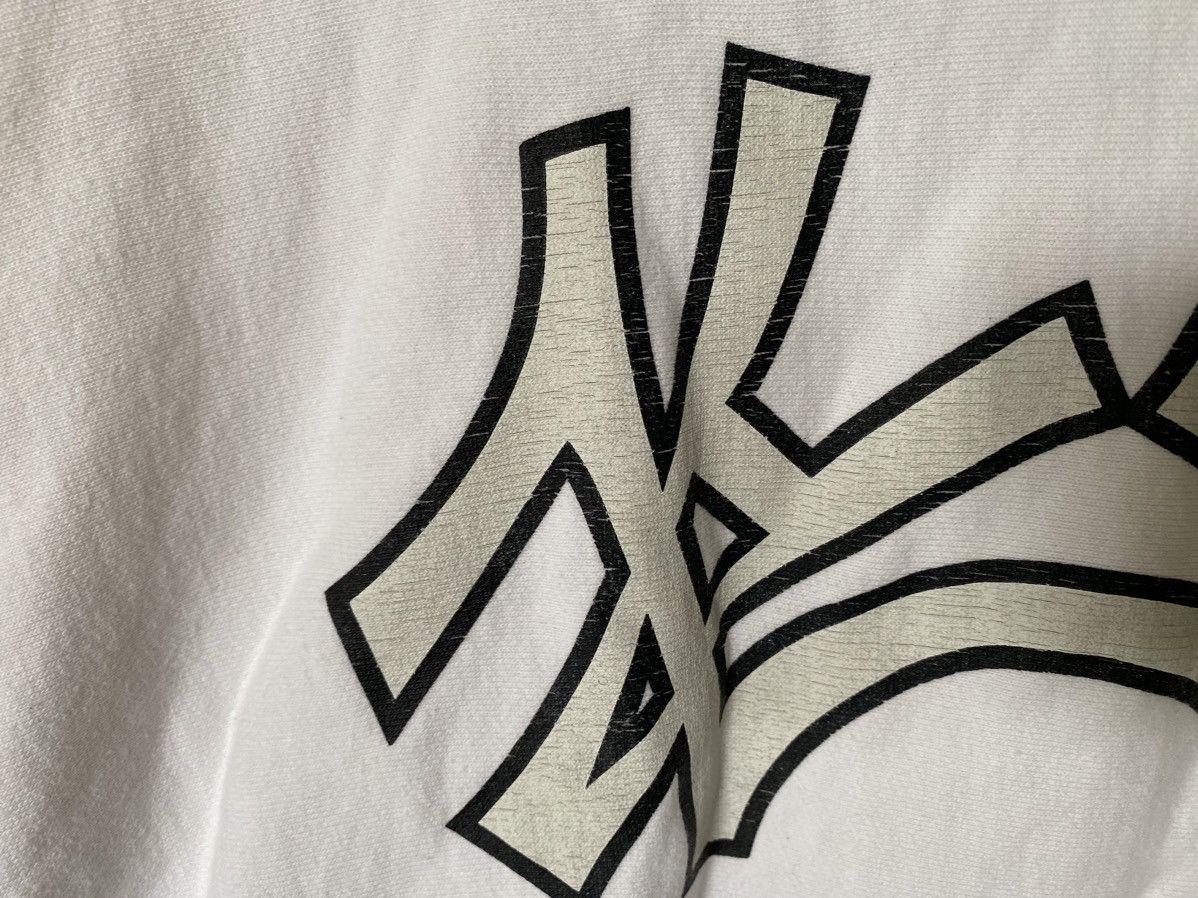 Bape × Neighborhood 2001 Bape x Neighborhood Crewneck Size US L / EU 52-54 / 3 - 6 Thumbnail