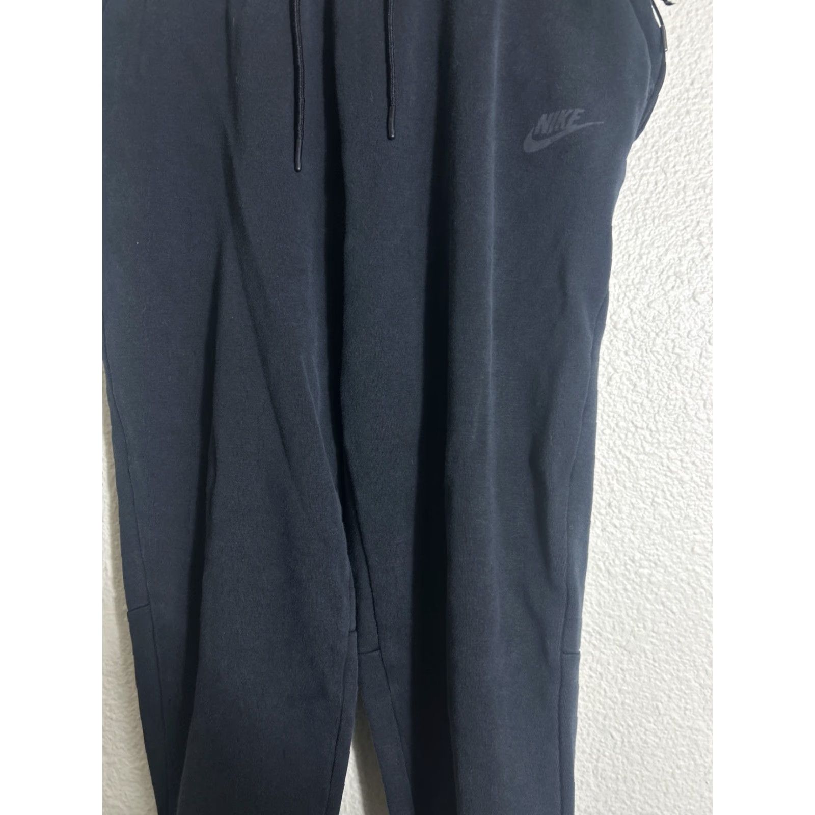 Nike Nike Jogger Sweatpants Women M Black BV3472-010 Tech Fleece Joggers 30x25 Size 32" / US 10 / IT 46 - 5 Thumbnail