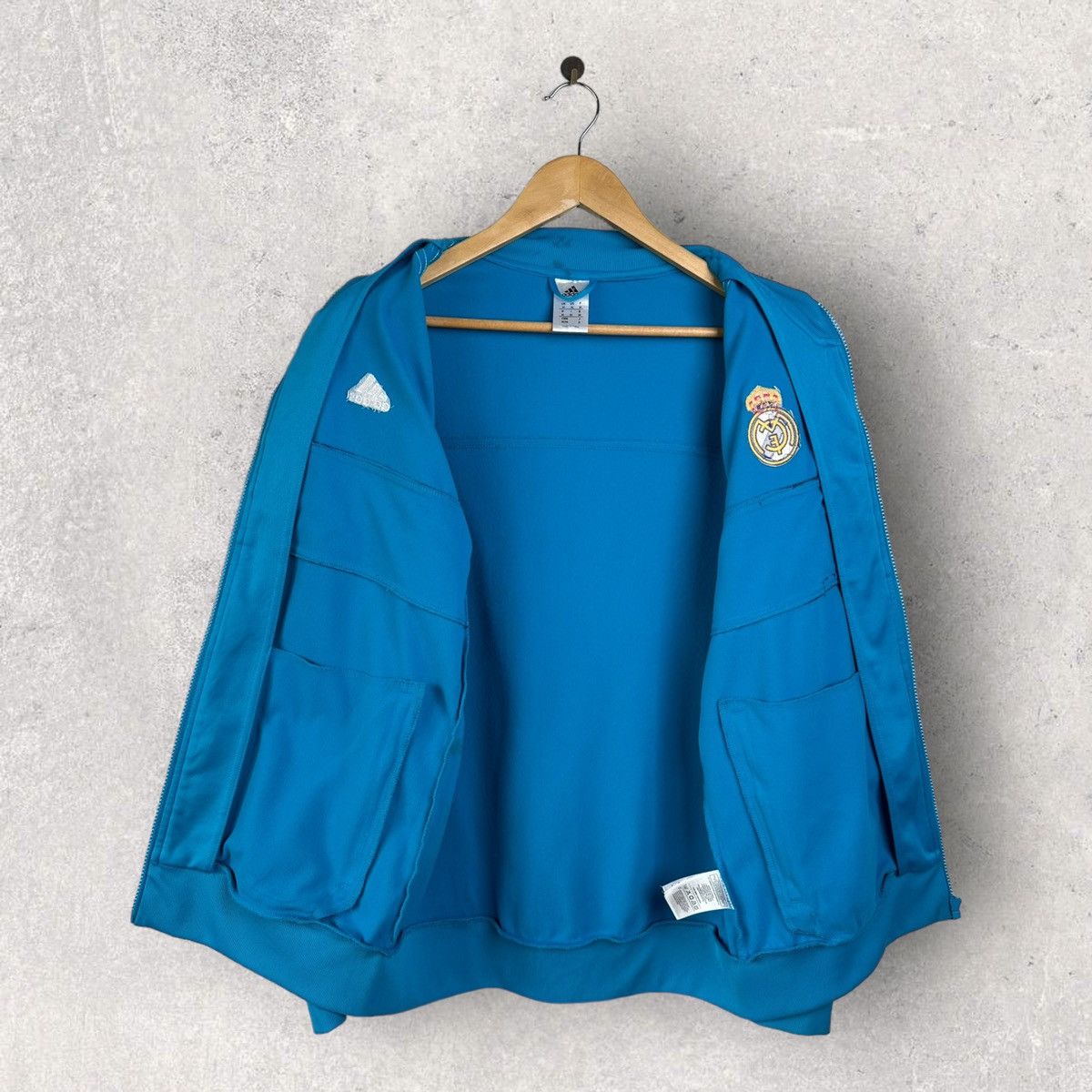Adidas Vintage Adidas Real Madrid Track Top Jacket Size US M / EU 48-50 / 2 - 3 Thumbnail