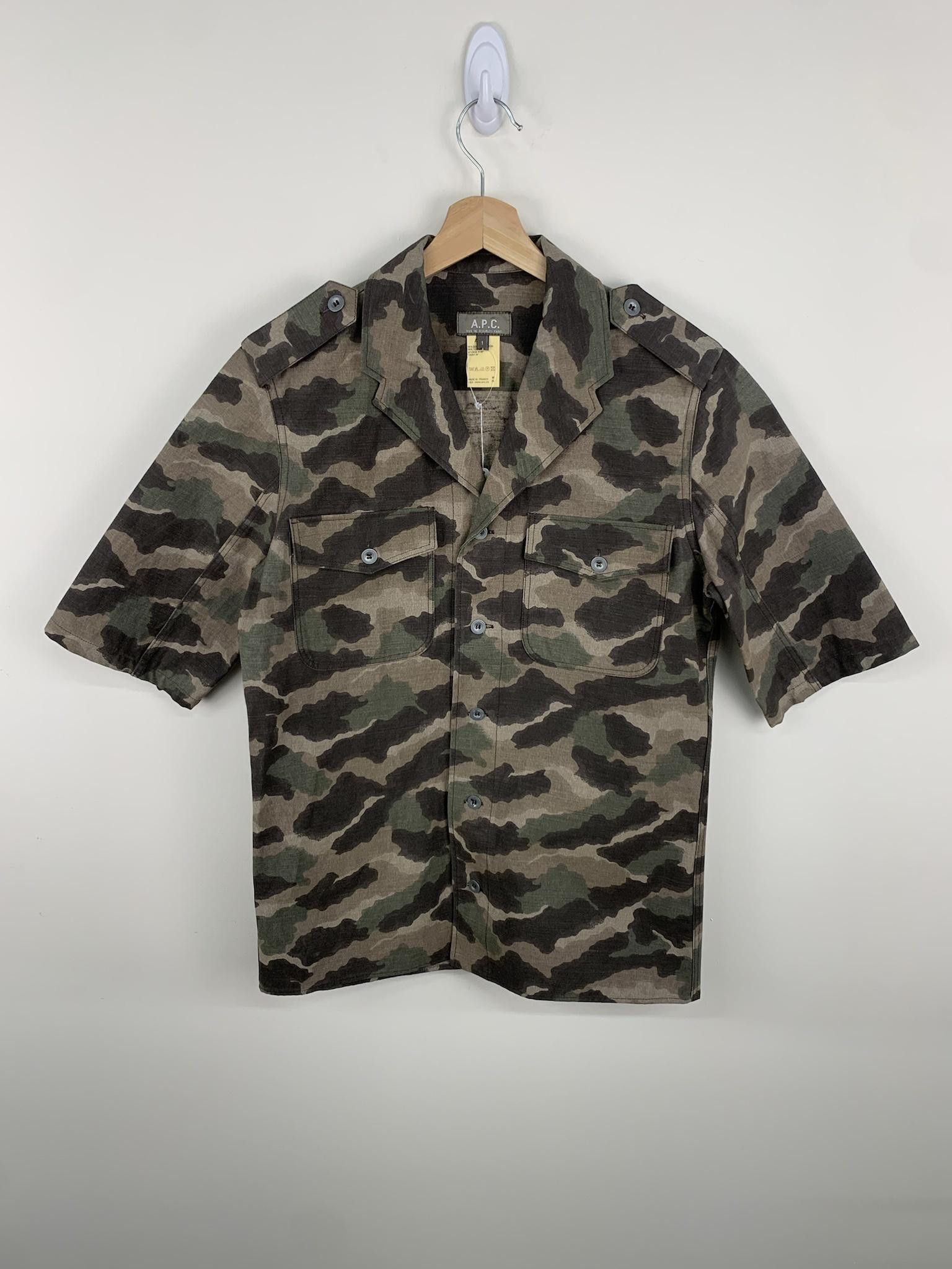 image of A P C Camo Military Style Short Sleeve in Green, Men's (Size Small)