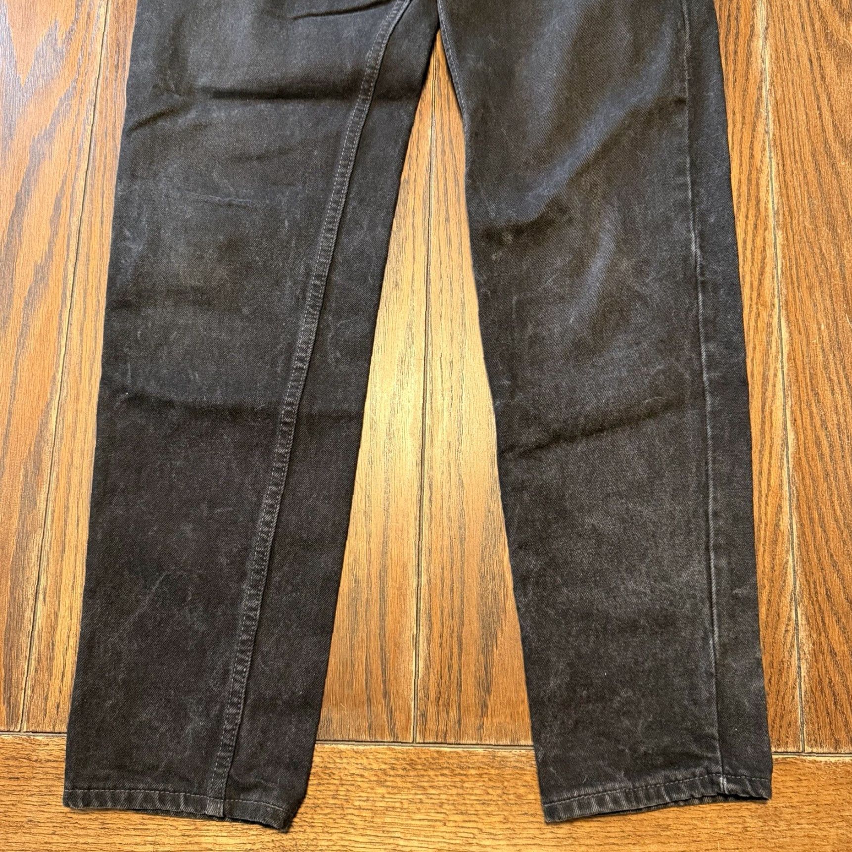 Levi's VINTAGE Levi's Jeans Womens 9 JR Long Black 550 Relaxed 90s Mom Made in USA Denim Jeans Men/Womens? Size 30" / US 8 / IT 44 - 3 Thumbnail