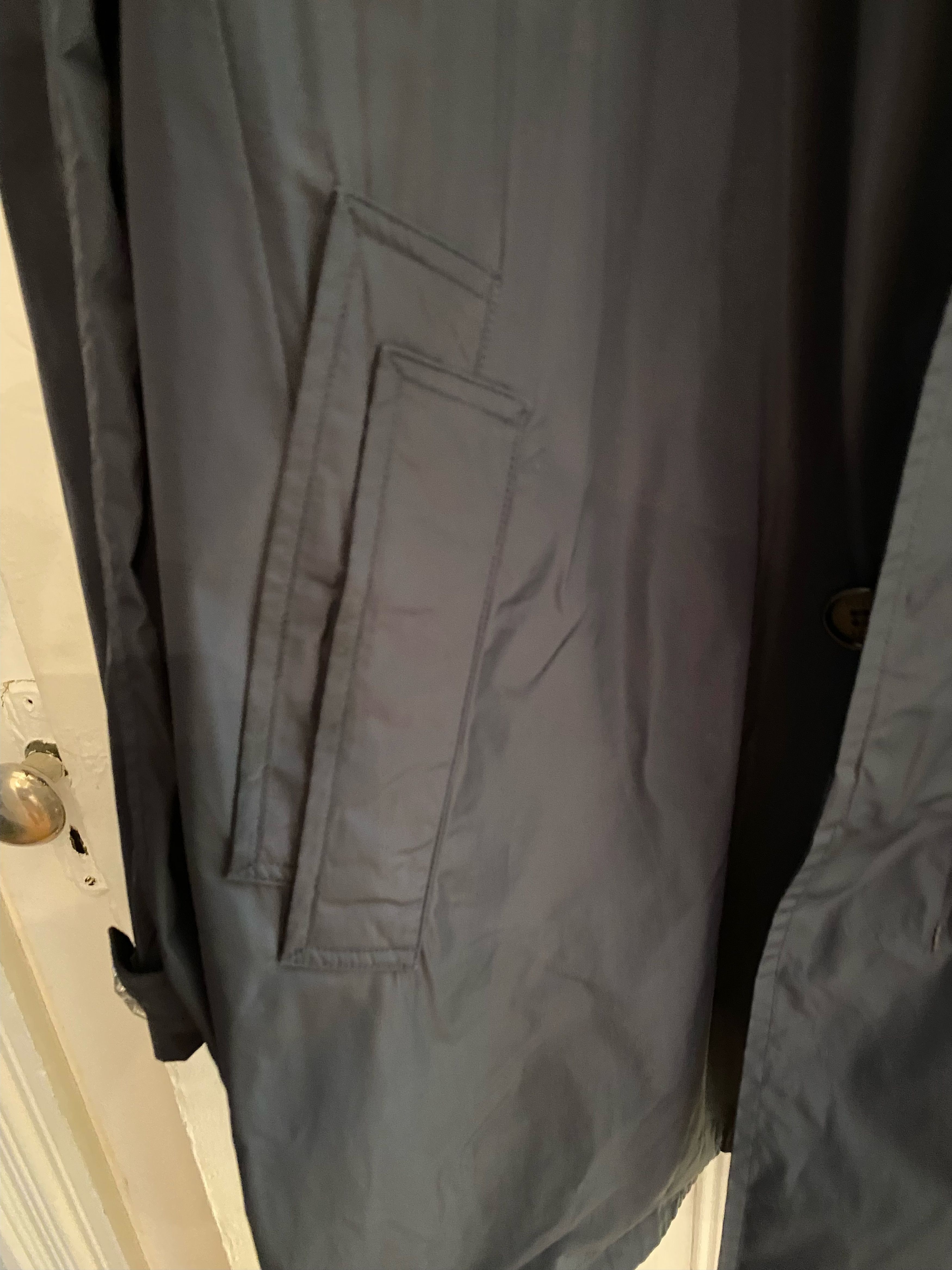 Fendi PLACKET FRONT WALKING COAT W/NECK GUARD Size US M / EU 48-50 / 2 - 3 Thumbnail