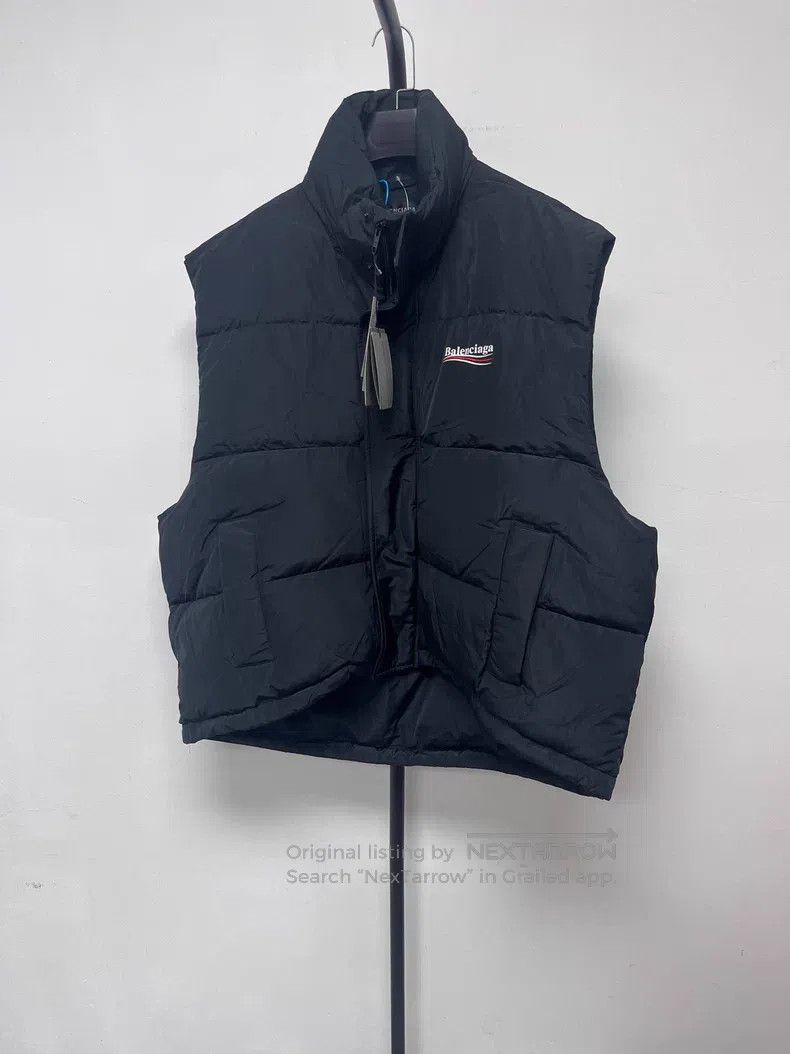 Balenciaga Balenciaga Solid Color Logo Printed Stand Collar Vest Size US S / EU 44-46 / 1 - 1 Thumbnail
