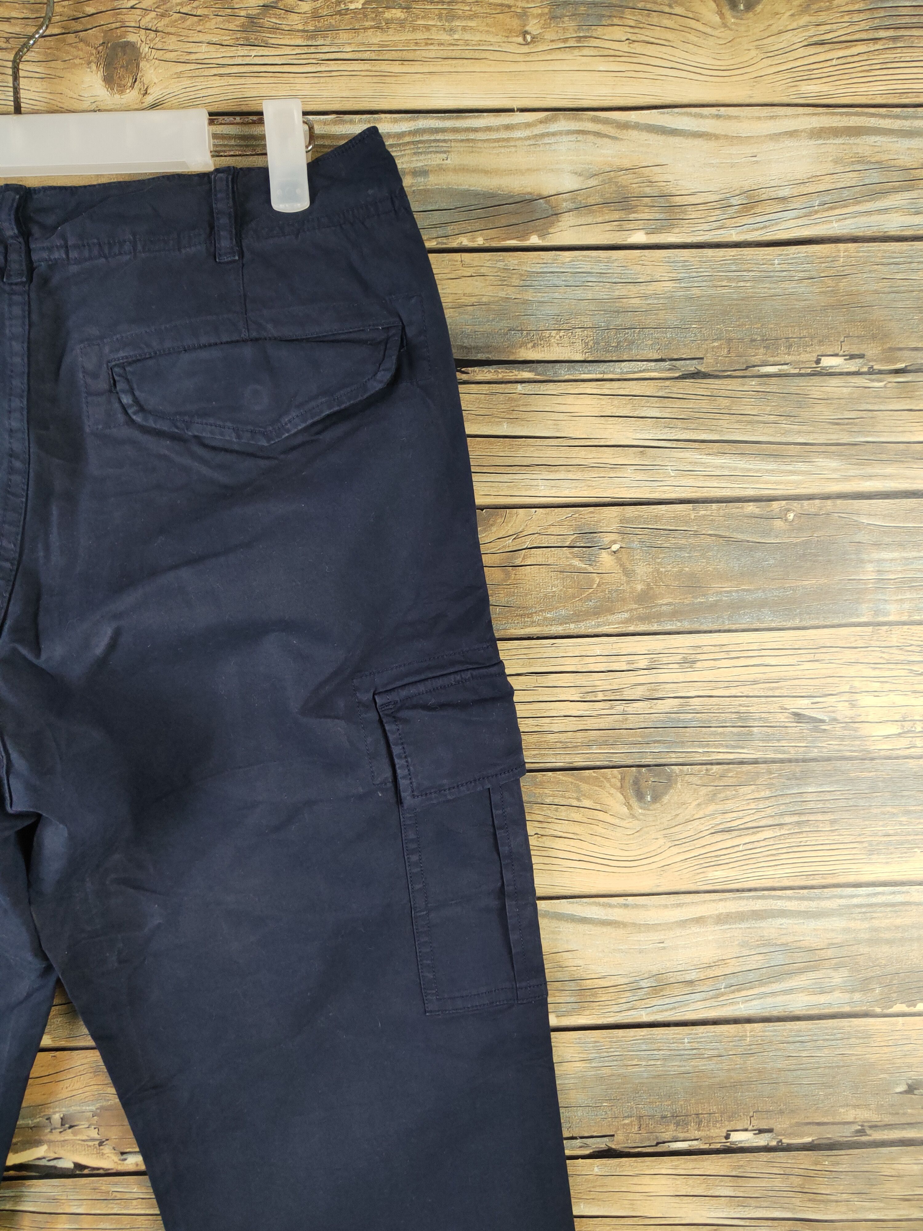 Japanese Brand DL Uniqlo Navy Multipocket Tactical Cargo Pants #1129 Size US 31 - 10 Thumbnail
