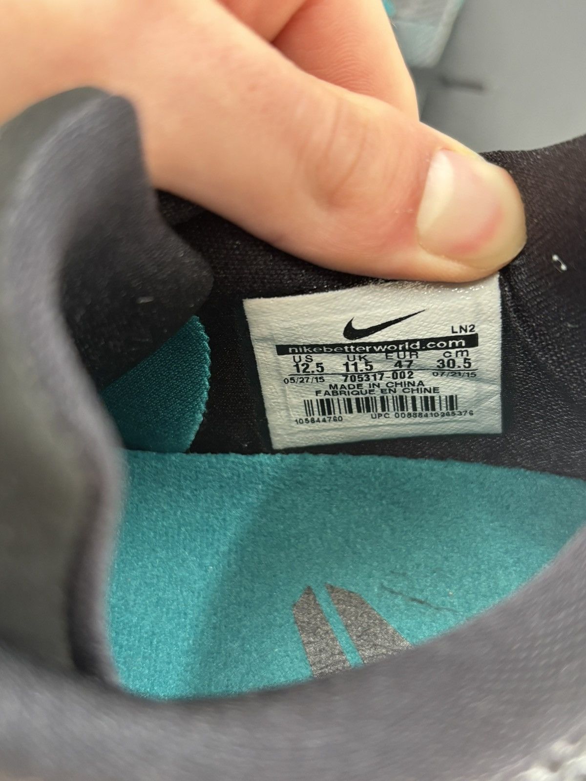 Nike Nike Kobe 10 Radiant Emerald Sz. 12.5 Size US 12.5 / EU 45-46 - 9 Thumbnail