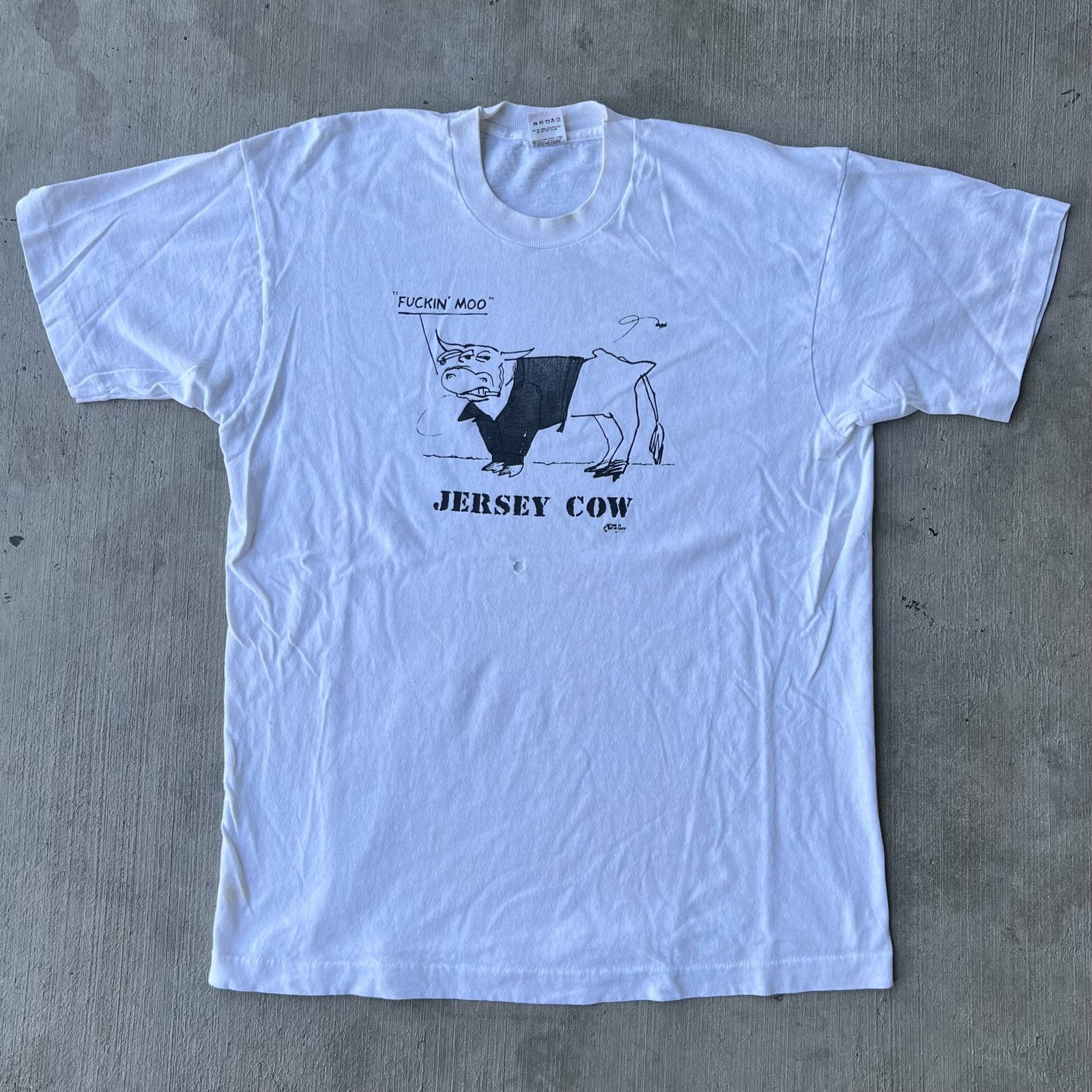 Vintage 90s Jersey cow obscure white graphic t shirt