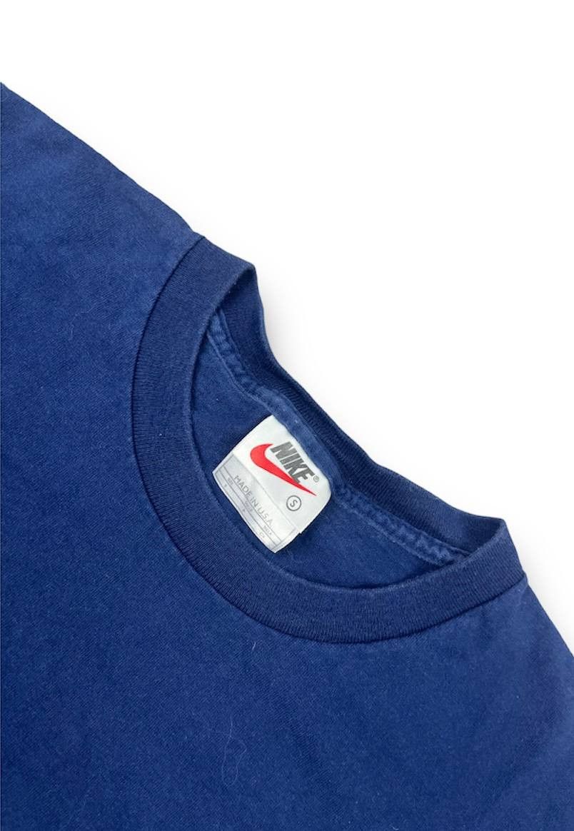 Nike Nike Town Chicago Vintage TShirt Size US S / EU 44-46 / 1 - 3 Thumbnail
