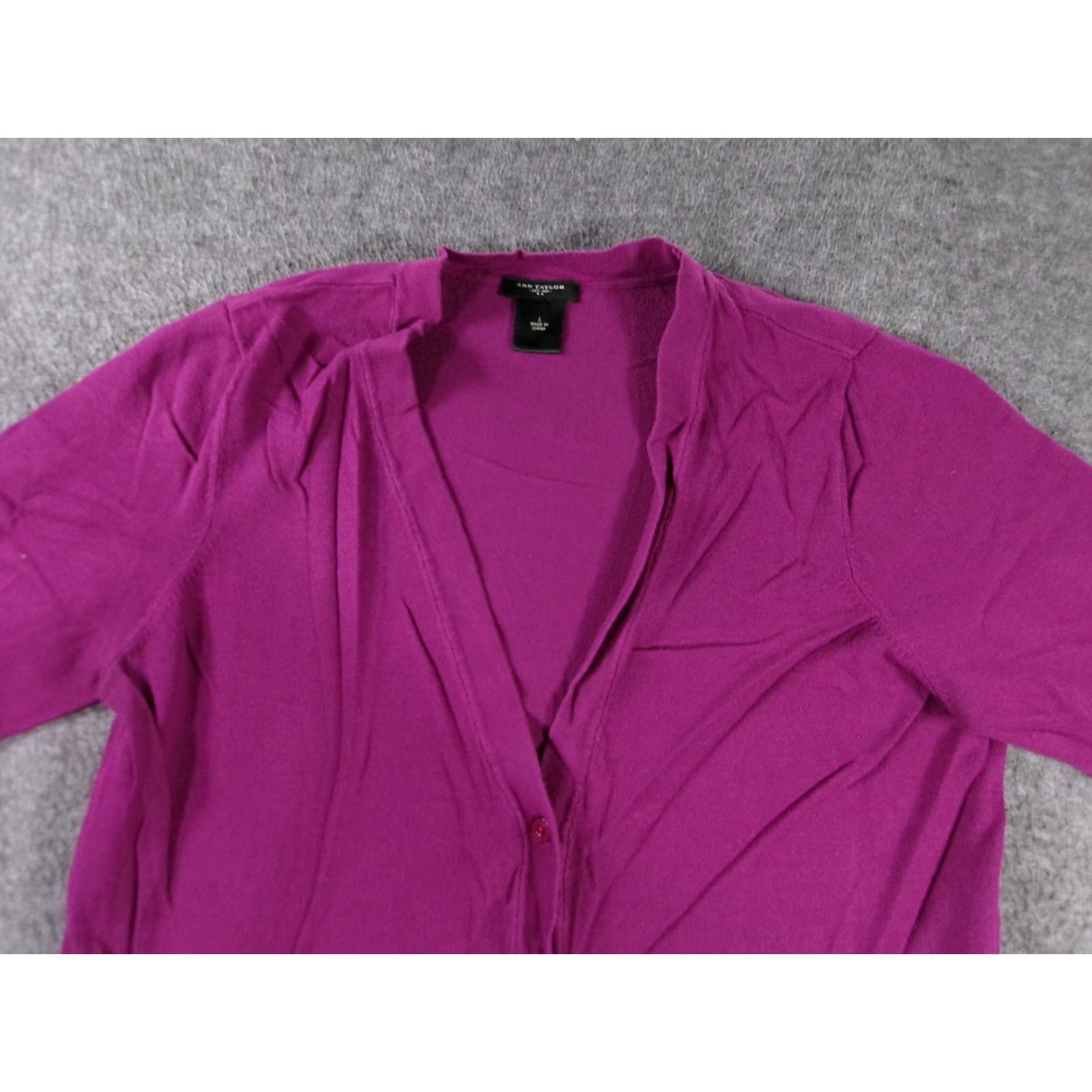 Ann Taylor Ann Taylor Cardigan Womens L Short Sleeve Button Front Purple Knit Lightweight Viscose Solid Size L / US 10 / IT 46 - 2 Thumbnail