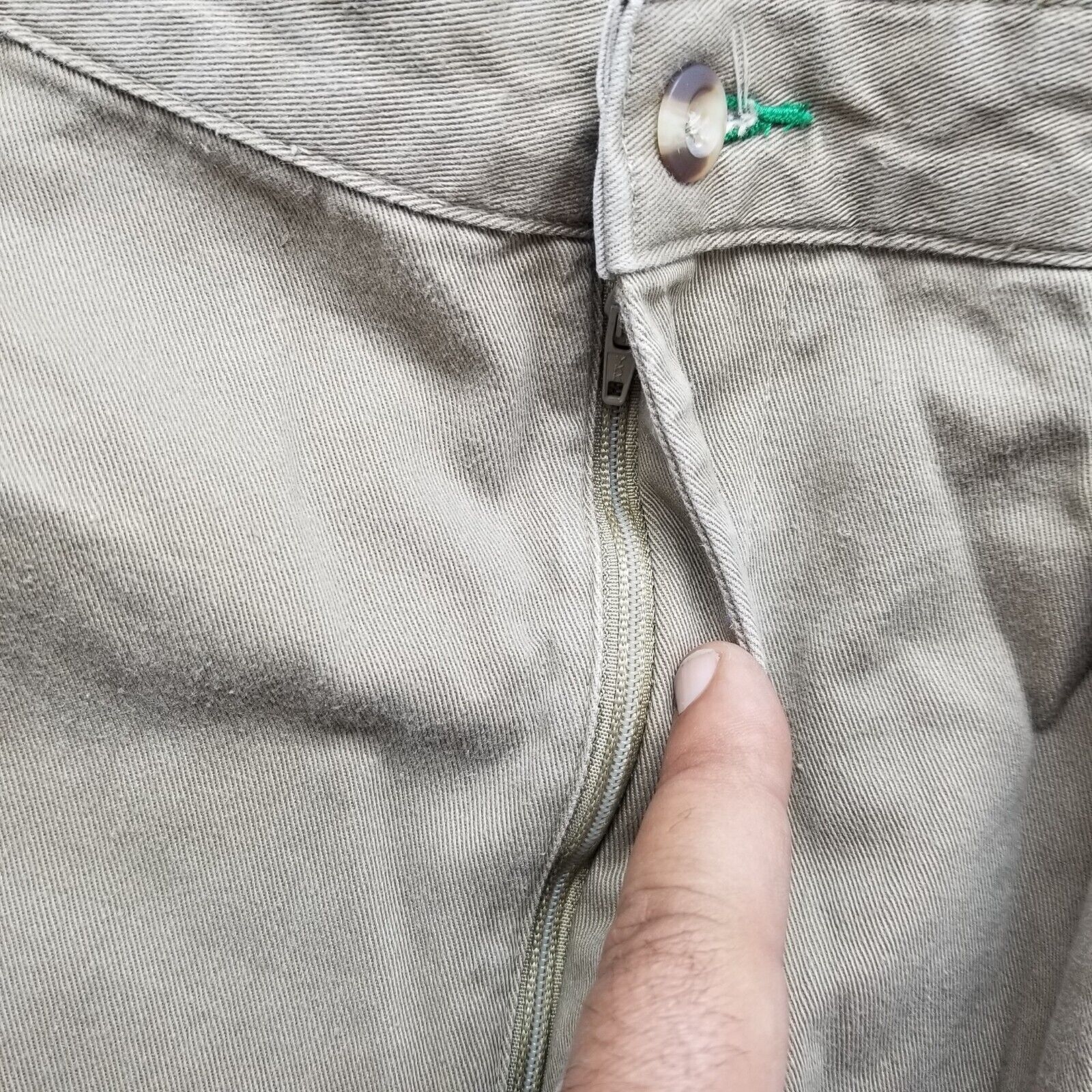 Tommy Hilfiger Tommy Hilfiger Pants Mens 34x32 Khakis Cotton Straight Size US 34 / EU 50 - 7 Thumbnail