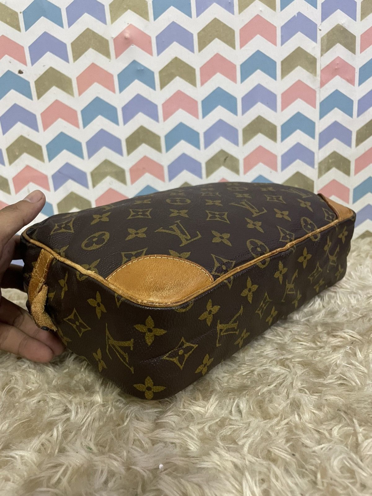 Louis Vuitton Vintage Louis Vuitton Cluct Bag Size ONE SIZE - 12 Thumbnail
