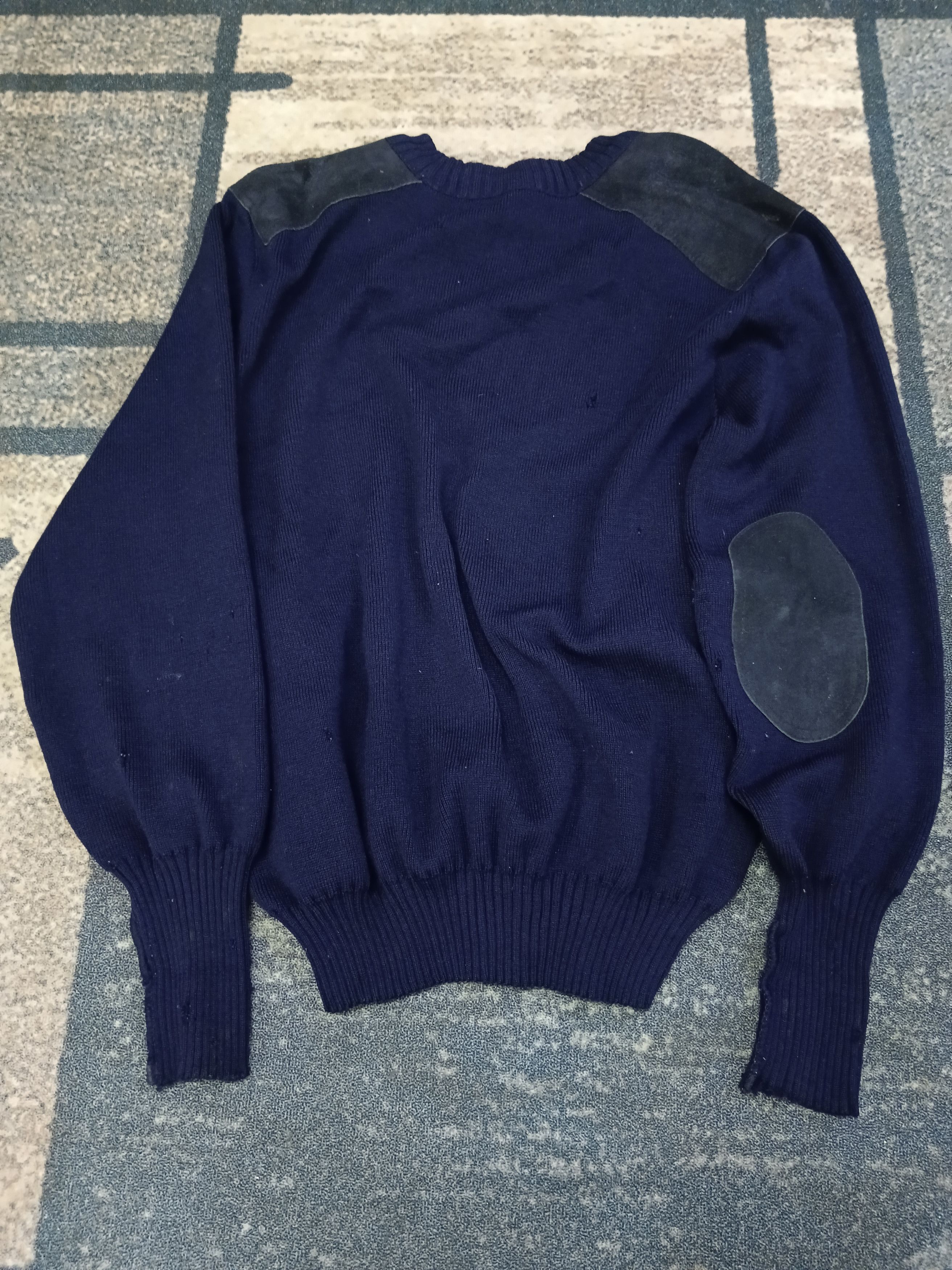 Burberry SICK🔥THRASHED BURBERRY KNITWEAR Size US M / EU 48-50 / 2 - 6 Thumbnail