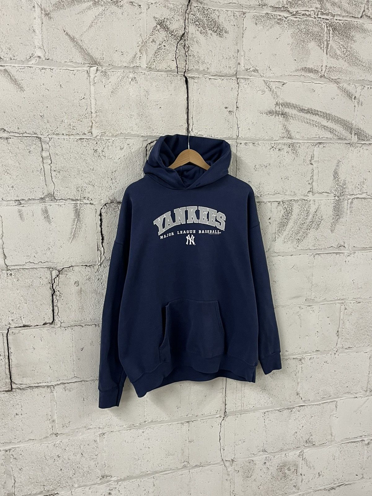 New York Yankees NY Yankees vintage boxy fit hoodie streetwear hype sports Size US L / EU 52-54 / 3 - 2 Thumbnail