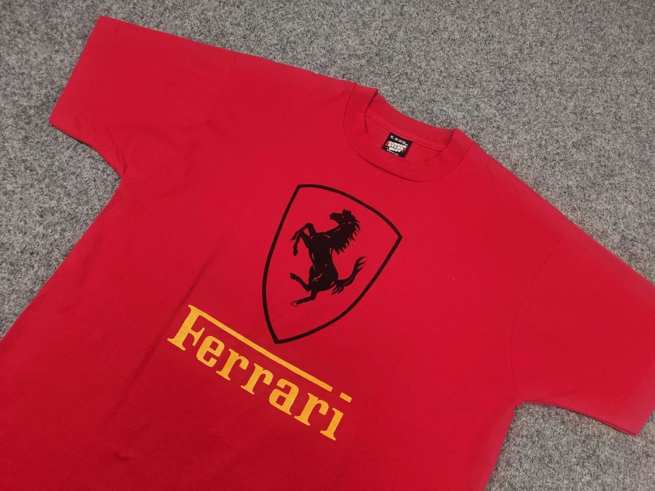 Ferrari Vintage Ferrari Authentic Logo Red screen stars best T shirt Size US XL / EU 56 / 4 - 14 Thumbnail