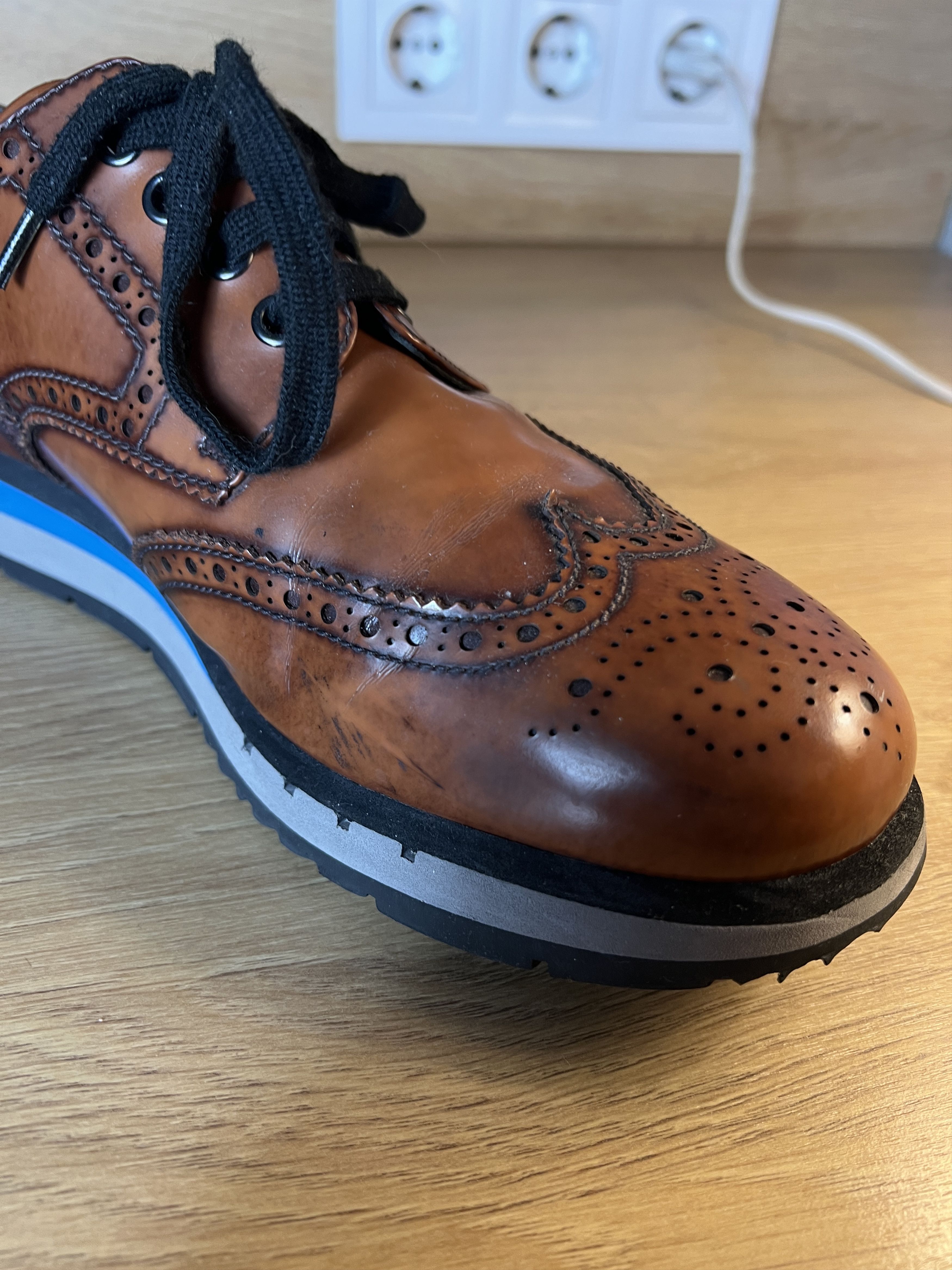 Prada prada brown wingtip lace up round toe leather brogue red tab Size US 9.5 / EU 42-43 - 4 Thumbnail