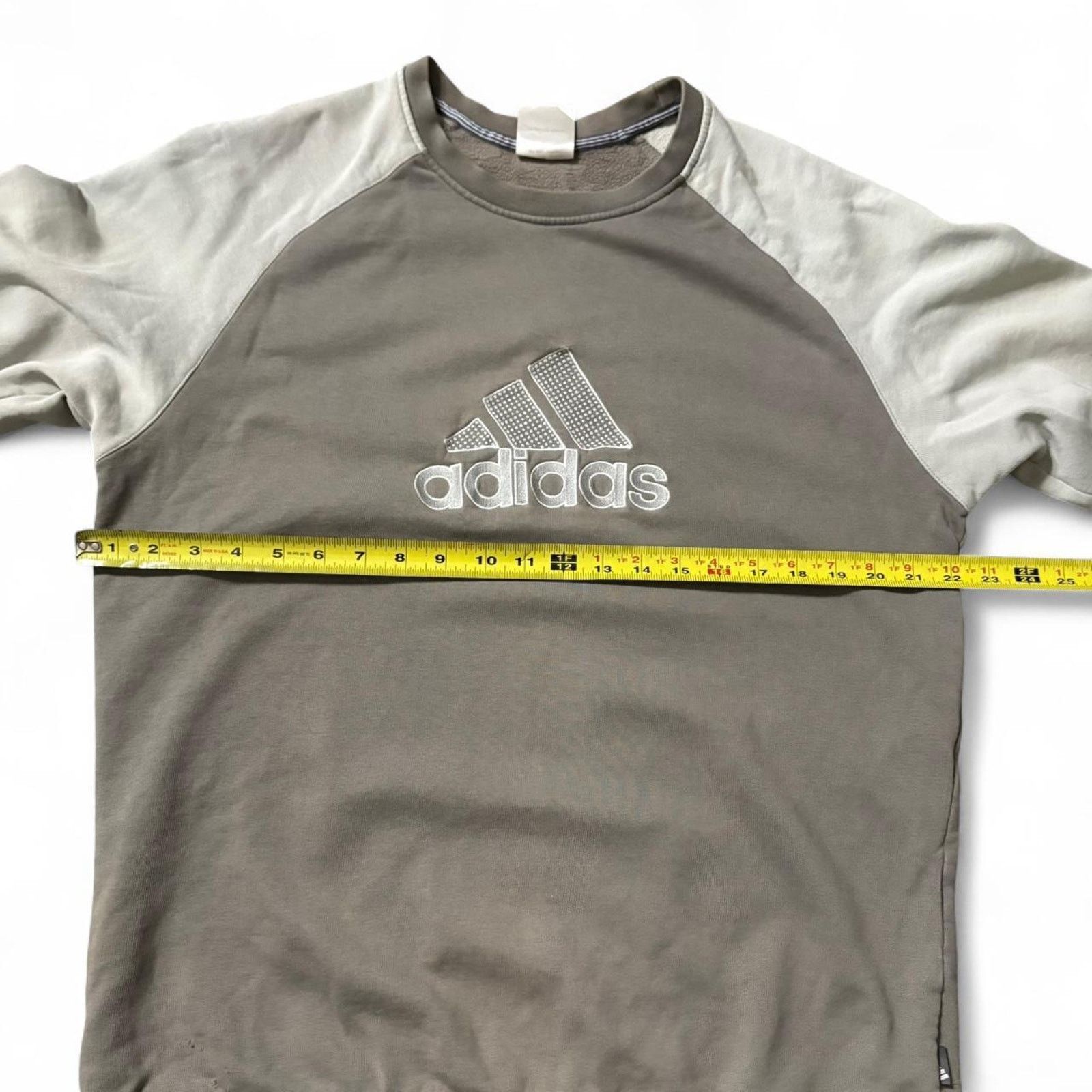 Adidas Vintage adidas brown crewneck sweatshirt embroidered logo Size US M / EU 48-50 / 2 - 2 Thumbnail