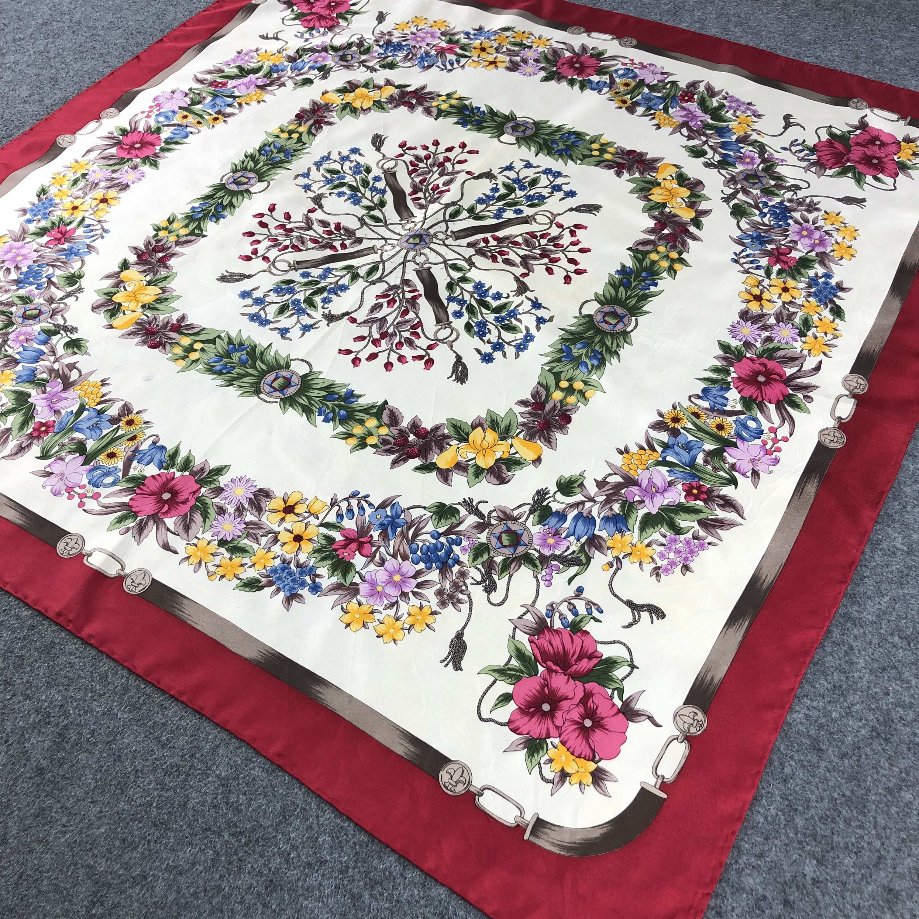 Japanese Brand Wakabayashi Japan 100% Silk Floral Scarf Red/White 34x34M279 Size ONE SIZE - 3 Thumbnail