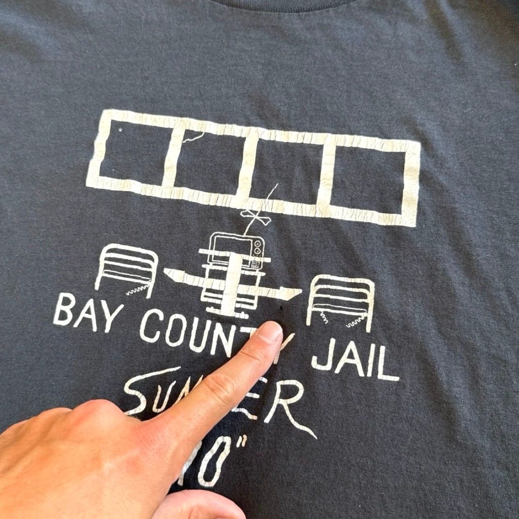 Vintage VINTAGE Bay County Jail Summer 1990 T-Shirt Size M Single Stitch Funny Shirt Mens Black 90s Size US M / EU 48-50 / 2 - 5 Thumbnail