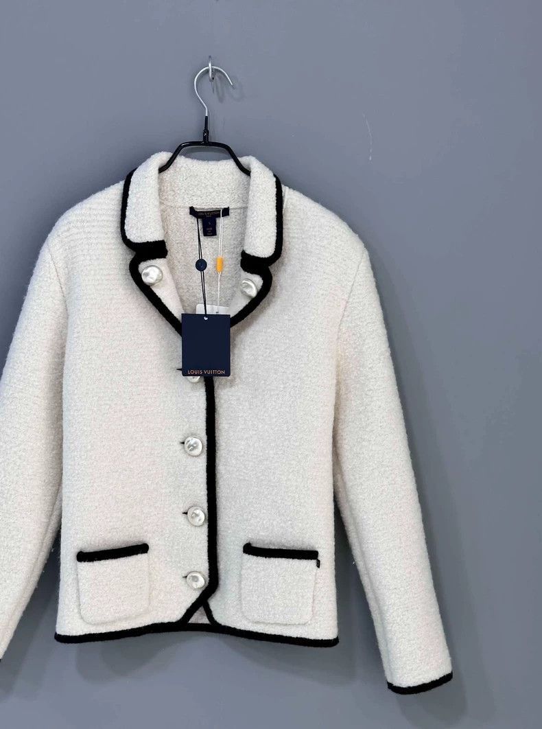 Louis Vuitton Louis Vuitton Shearling Jacket with Black Trim -2505 Size S / US 4 / IT 40 - 2 Thumbnail