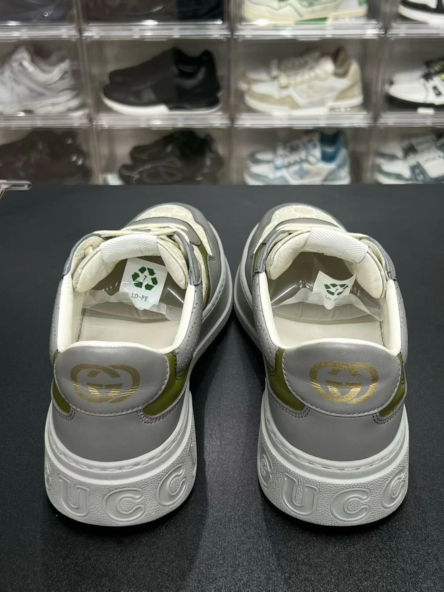 Gucci GUCCI Chunky "Cookie" Sneakers Wht/Bl/Green 41 Worn Once Size US 8 / EU 41 - 7 Thumbnail