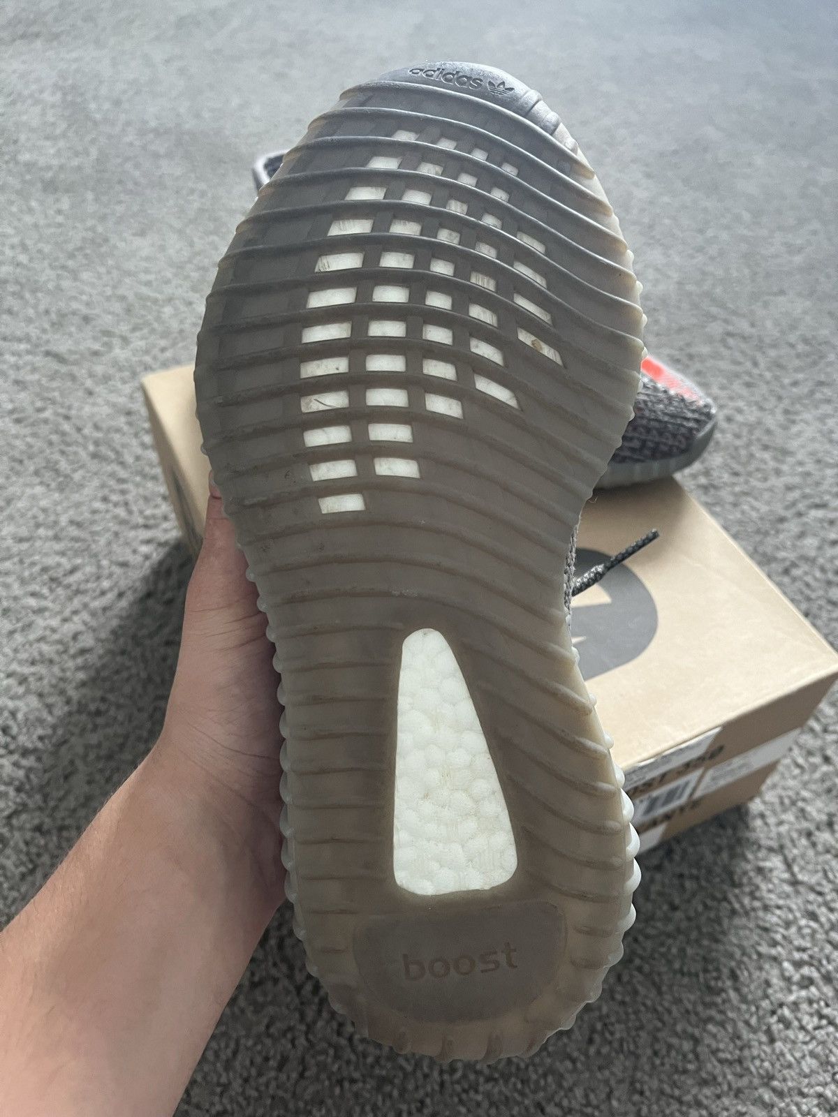 Adidas YEEZY BOOST 350 V2 OG Beluga Size US 7 / EU 40 - 6 Thumbnail