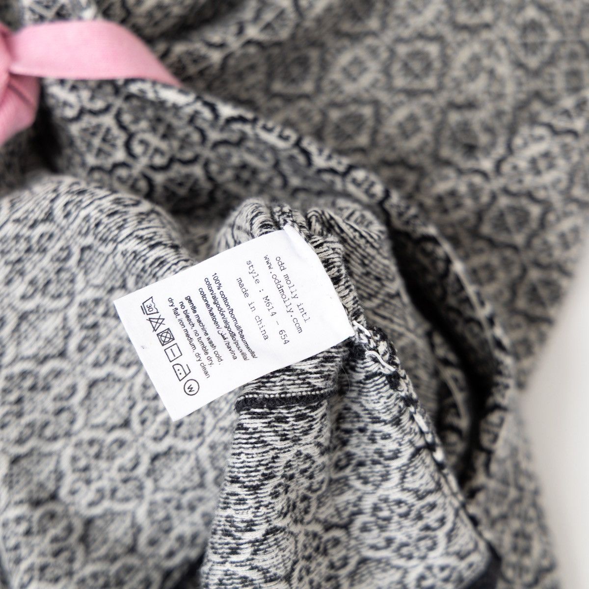 Odd Molly Odd Molly Womens Cardigan Knit Pattern Tie Front Ruffle Hem Size M / US 6-8 / IT 42-44 - 7 Thumbnail