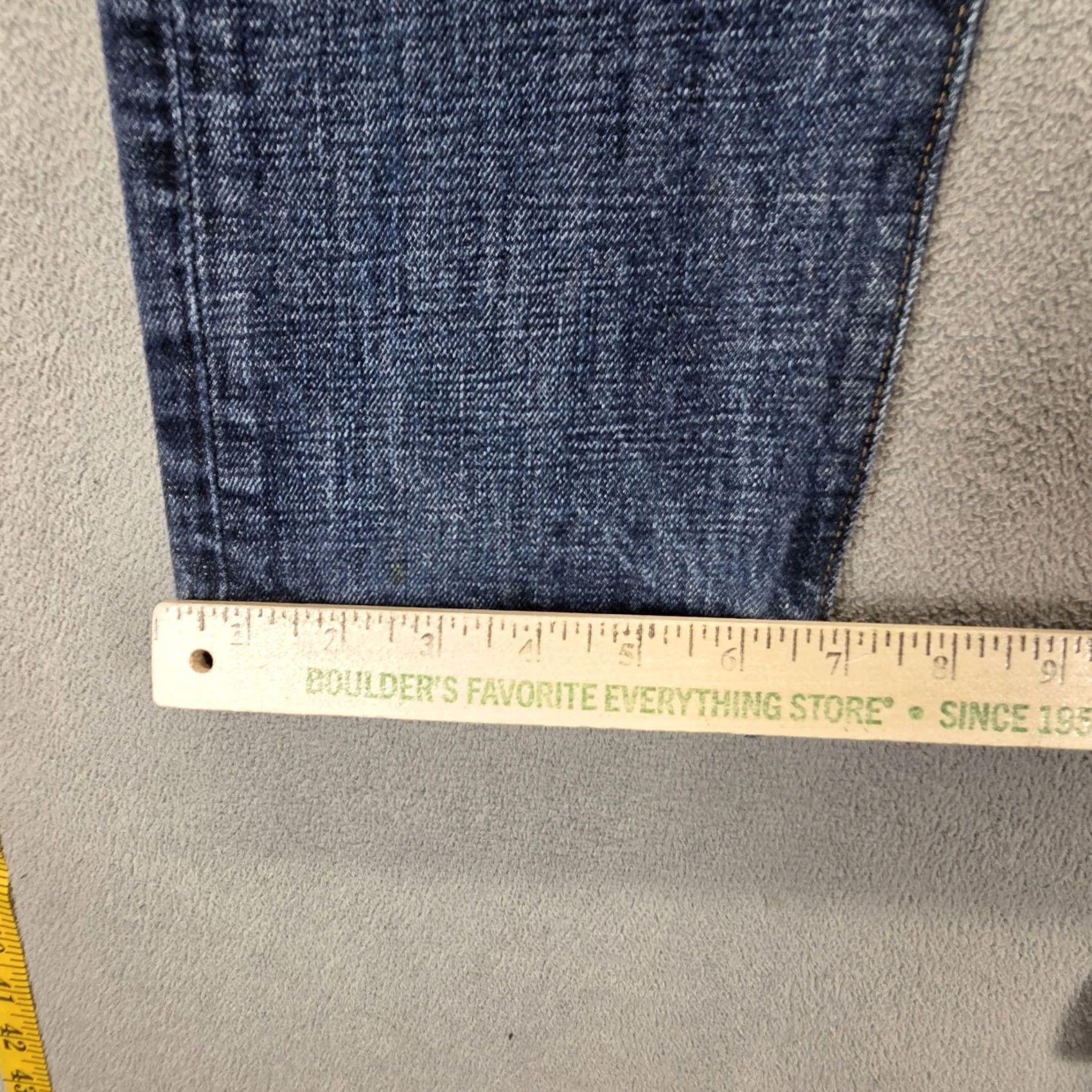 Levi's Levis 501 Jeans Mens Blue Medium Wash Regular Denim Button Fits 25x28 Straight Pockets Logo Cotton Size US 26 / EU 42 - 5 Thumbnail