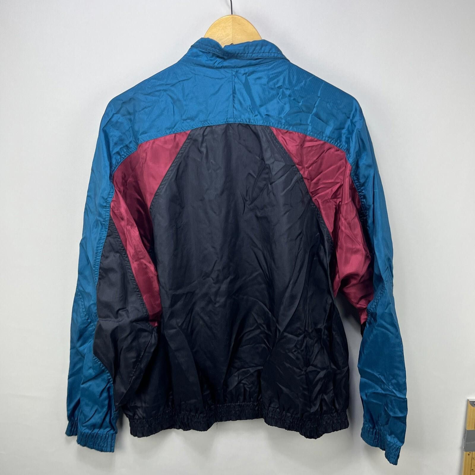 Nike Vintage 90s Nike Windbreaker Jacket Large Size US L / EU 52-54 / 3 - 9 Thumbnail