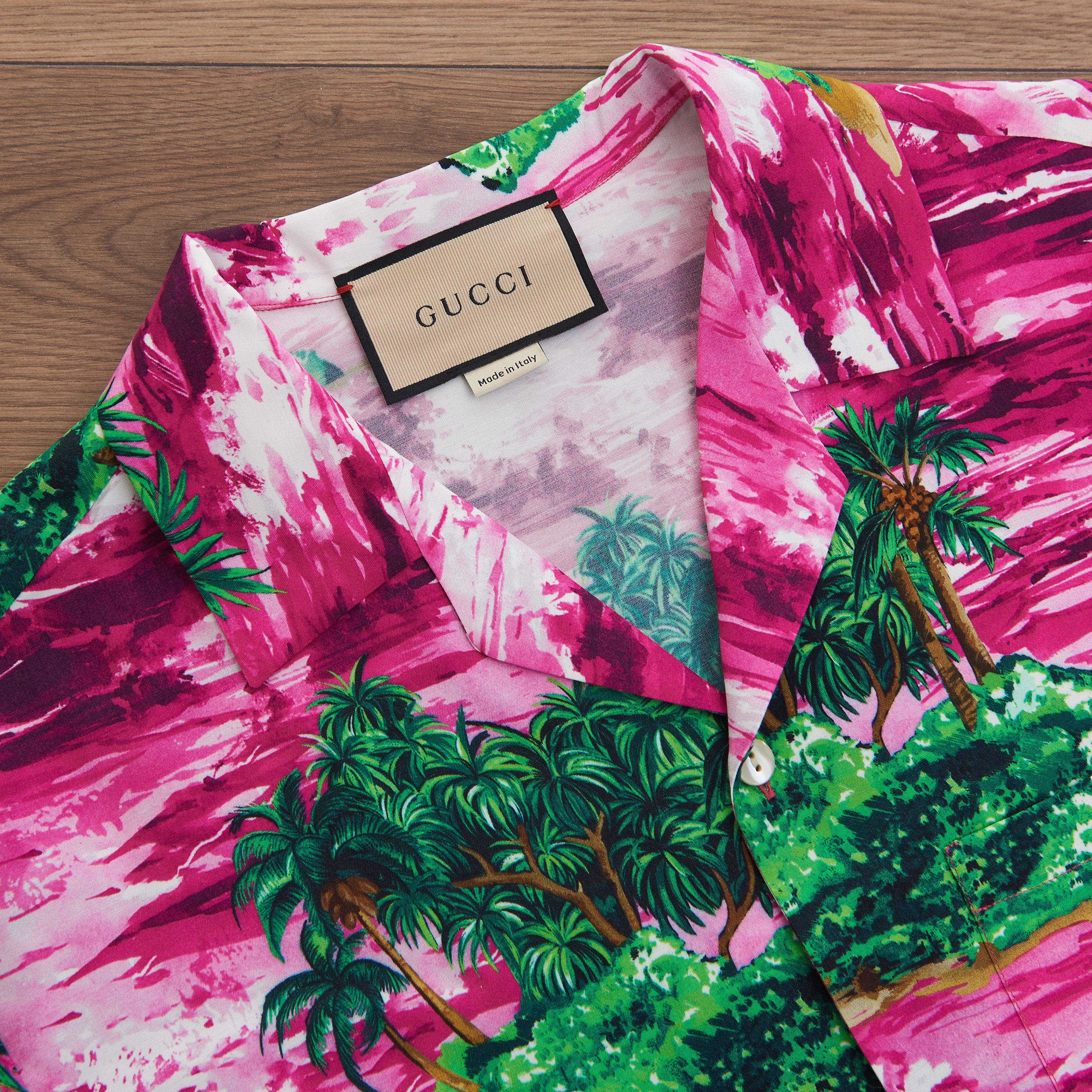 Gucci Multicolor Viscose Bowling Shirt With Island Print Size US S / EU 44-46 / 1 - 9 Thumbnail