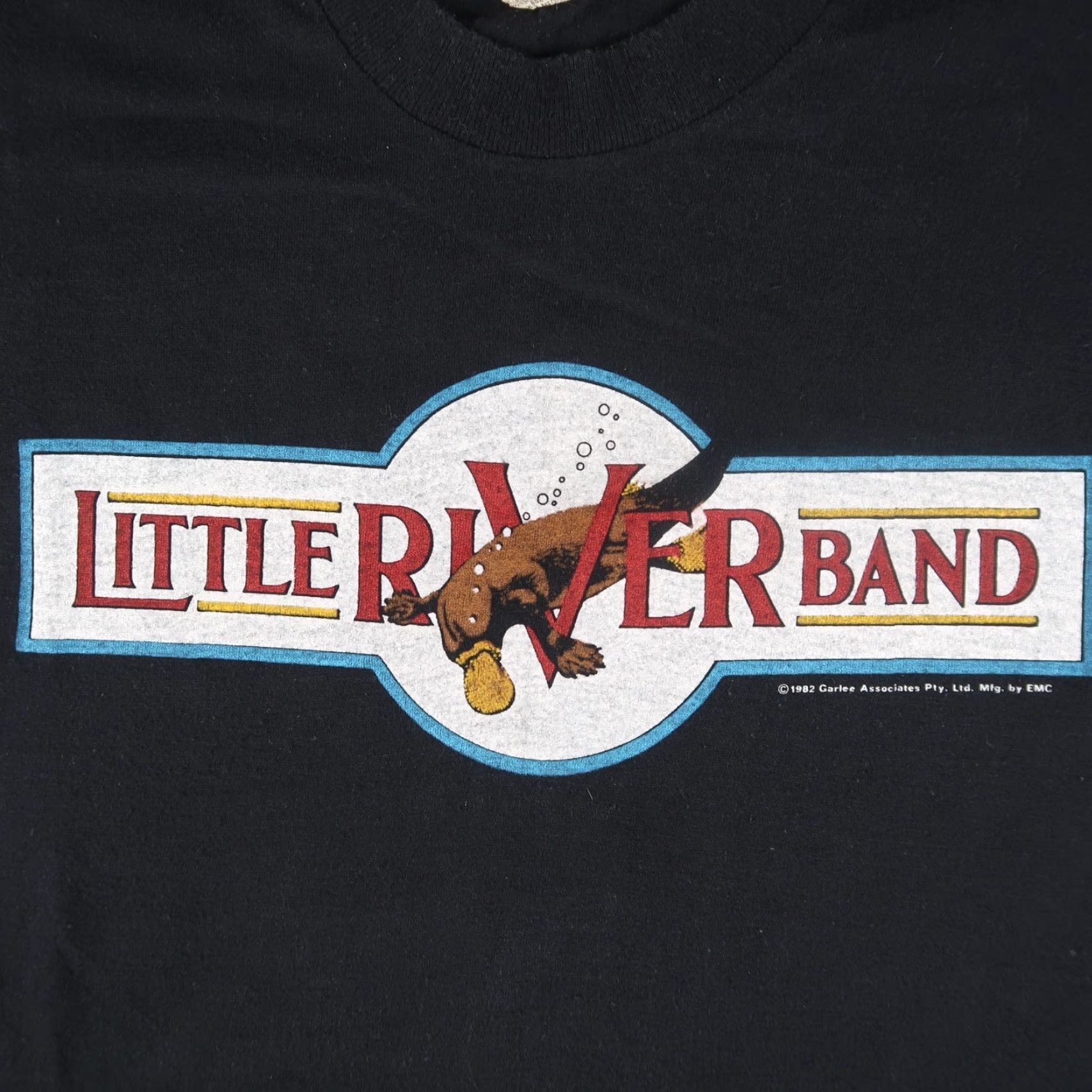 Vintage VINTAGE Little River Band 1982 Greatest Hits T-Shirt Short Sleeve Unisex Small Black 80s Retro Music Shirt Size US S / EU 44-46 / 1 - 3 Thumbnail