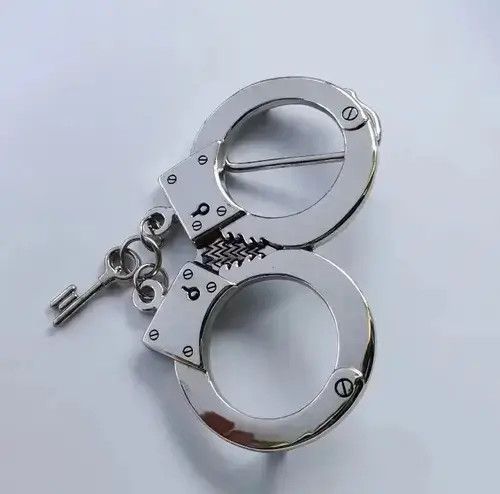 High Sport × Hypebeast × Japanese Brand Belts Handcuff Belt Buckle ( no belt ) Size ONE SIZE - 2 Thumbnail
