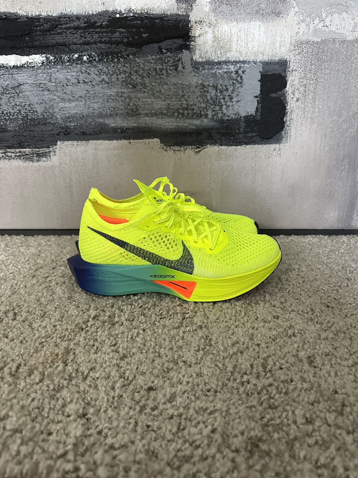 Nike Nike ZoomX Vaporfly Next% 3 Size US 7.5 / EU 40-41 - 1 Thumbnail