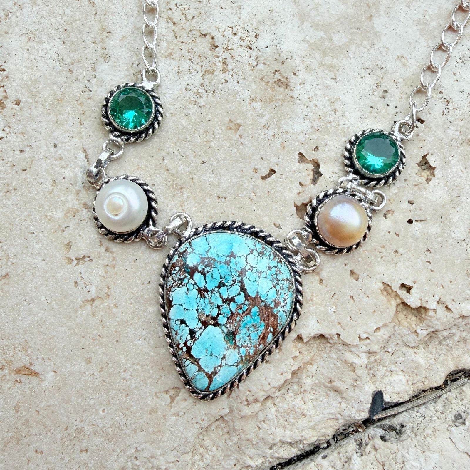 The Unbranded Brand Large Turquoise Pearl Statement Necklace Size ONE SIZE - 2 Thumbnail