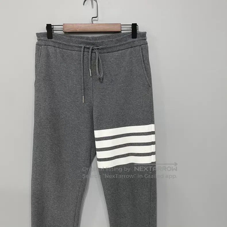 Thom Browne Thom Browne size 1 Gray Four-Stripe Sweatpants Size US 29 - 2 Thumbnail