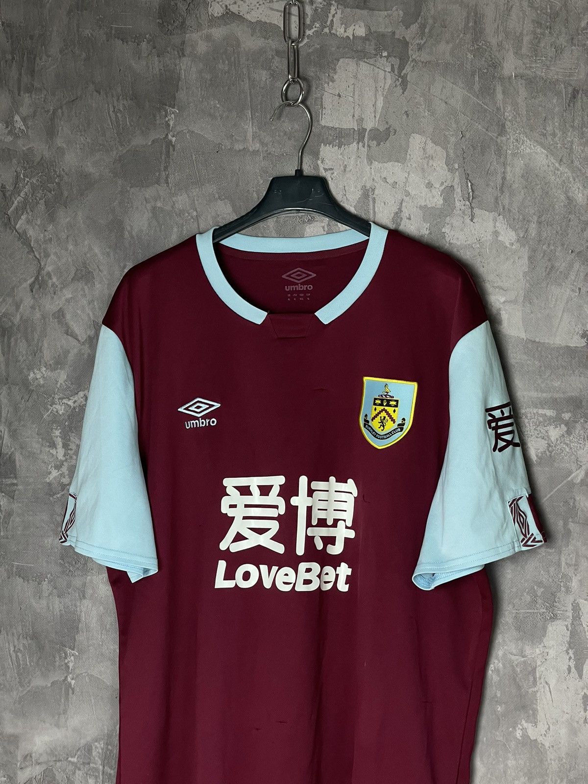 Umbro Burnley 2020 Home Football Shirt Umbro Soccer Jersey Size XL Size US XL / EU 56 / 4 - 2 Thumbnail