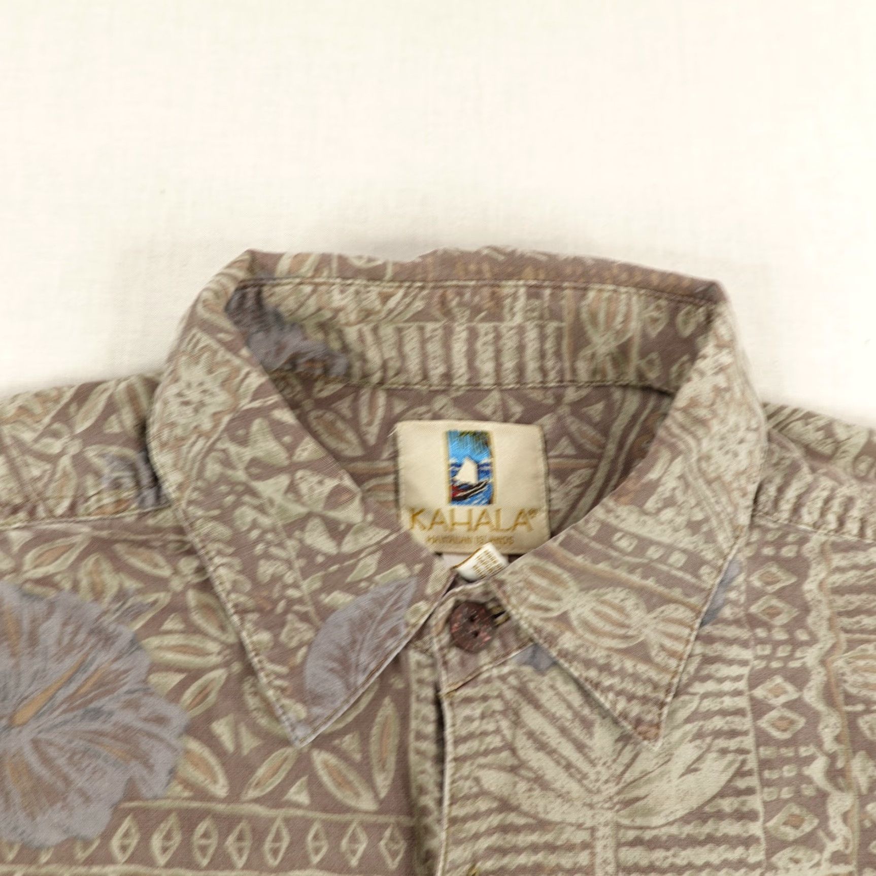 Vintage Kahala Shirt Mens Large Brown Hawaiian Tribal Aloha Camp Linen Rayon Cotton Camp Size US L / EU 52-54 / 3 - 2 Thumbnail
