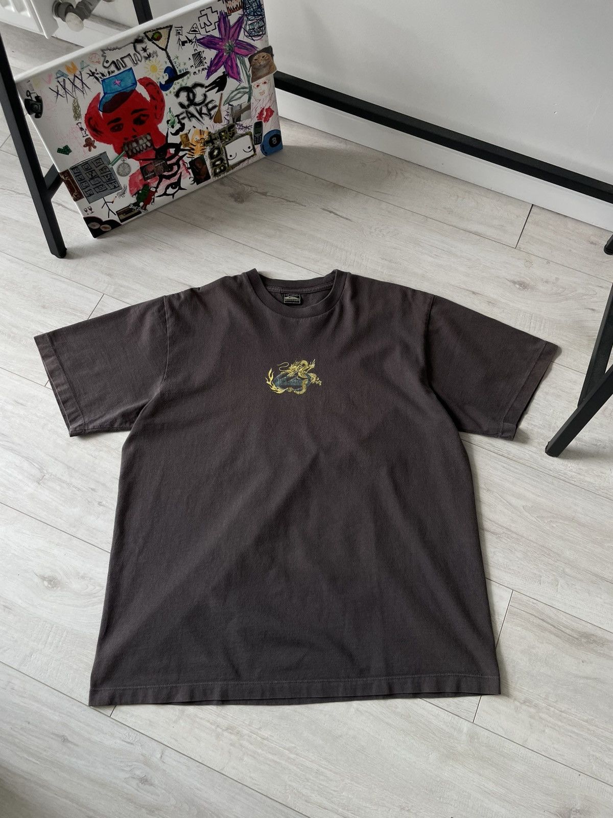 Quiksilver Vintage 1990's Quiksilver Gold Dragon T-Shirt Brown Surfwear Size US L / EU 52-54 / 3 - 2 Thumbnail