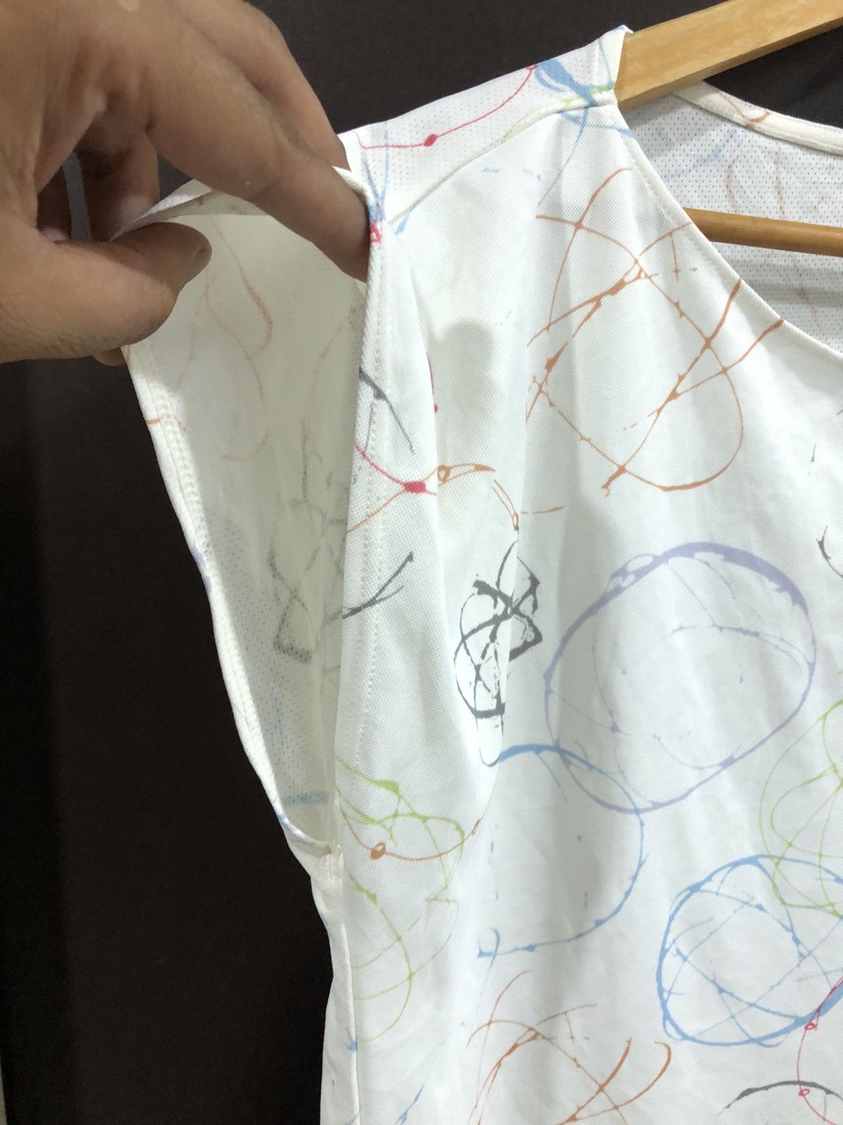 Futura × Japanese Brand 2021 Futura Laboratories Running Shirt ( X Uniqlo) Size US M / EU 48-50 / 2 - 8 Thumbnail