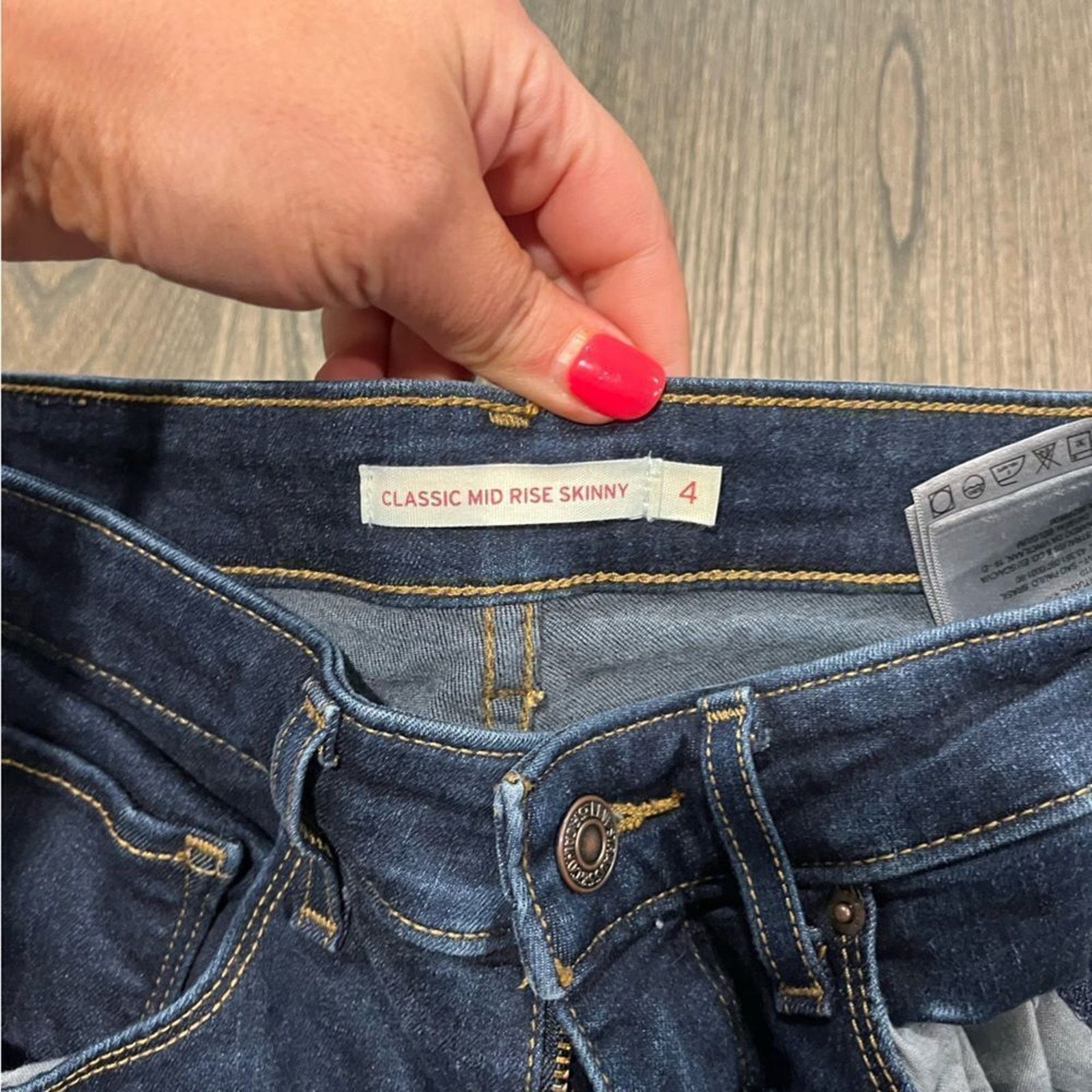 Levi's Levi's Mid-Rise Skinny Jeans Dark Wash Size 4 Size 27" / US 4 / IT 40 - 10 Thumbnail