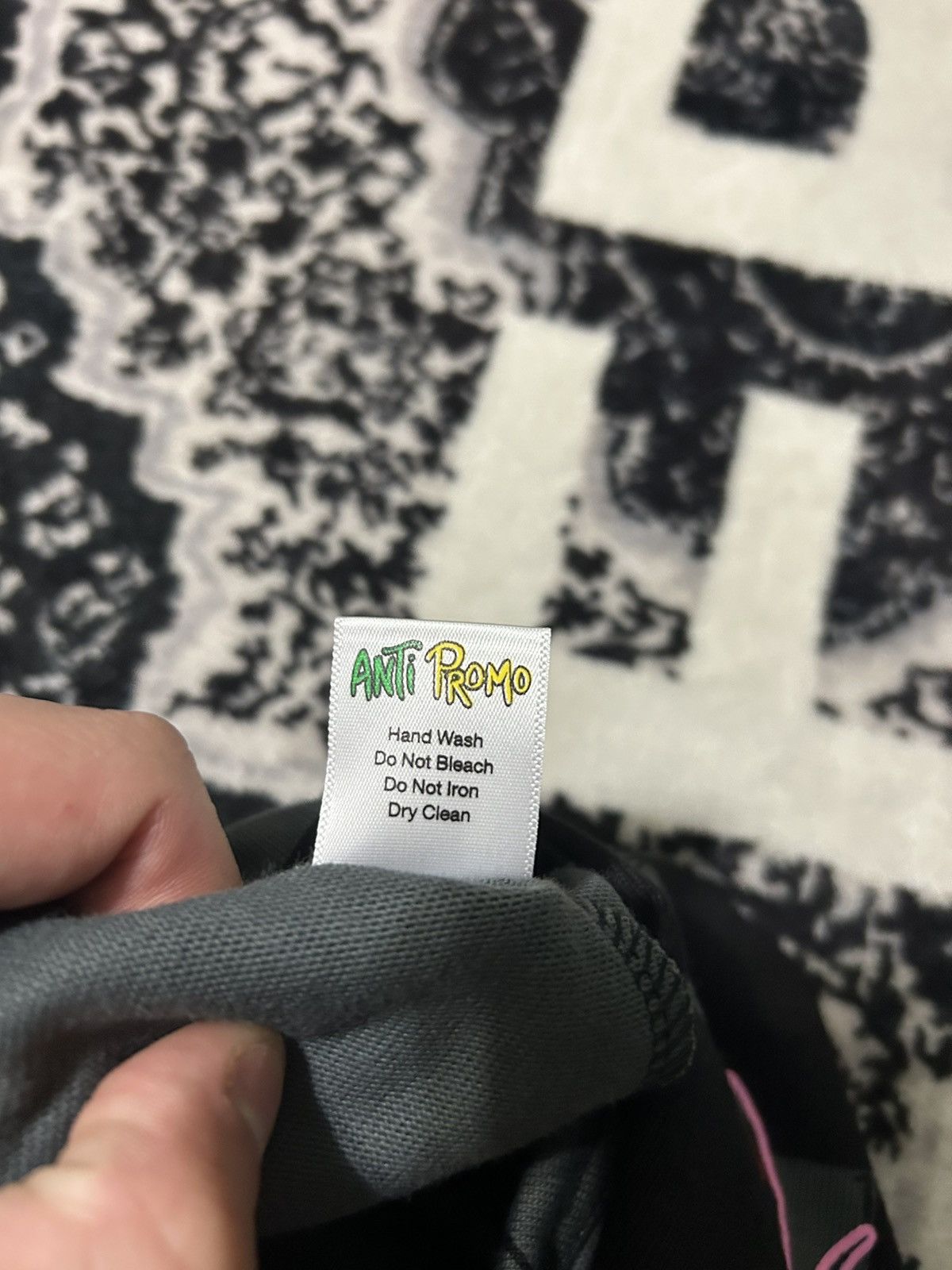 Matty Boy Matty boy Anti Promo 99 Eyes Flames Ski mask Size ONE SIZE - 4 Thumbnail