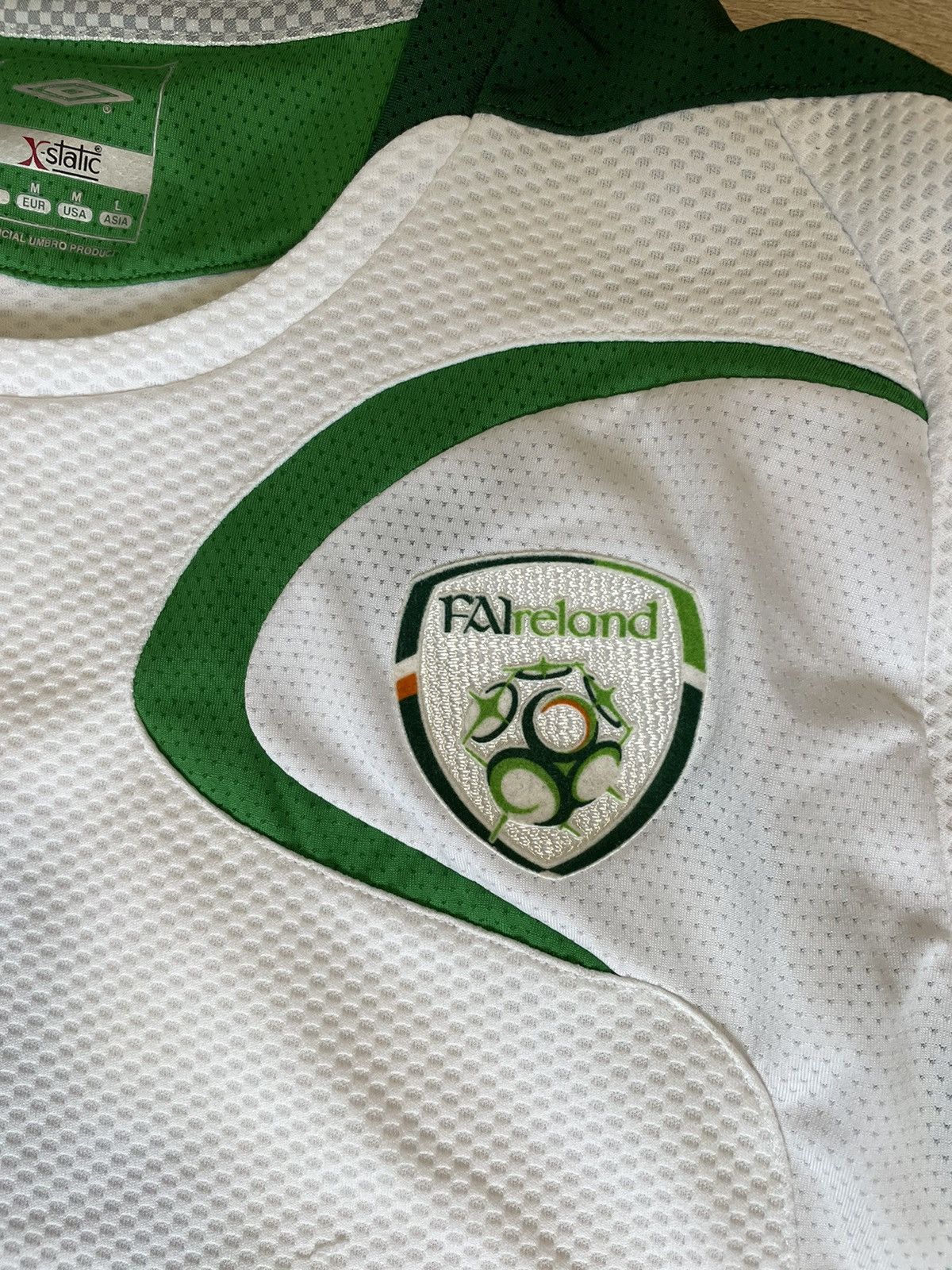 Umbro × Vintage Ireland 2008 2009 Umbro Training Shirt soccer jersey Size US M / EU 48-50 / 2 - 2 Thumbnail