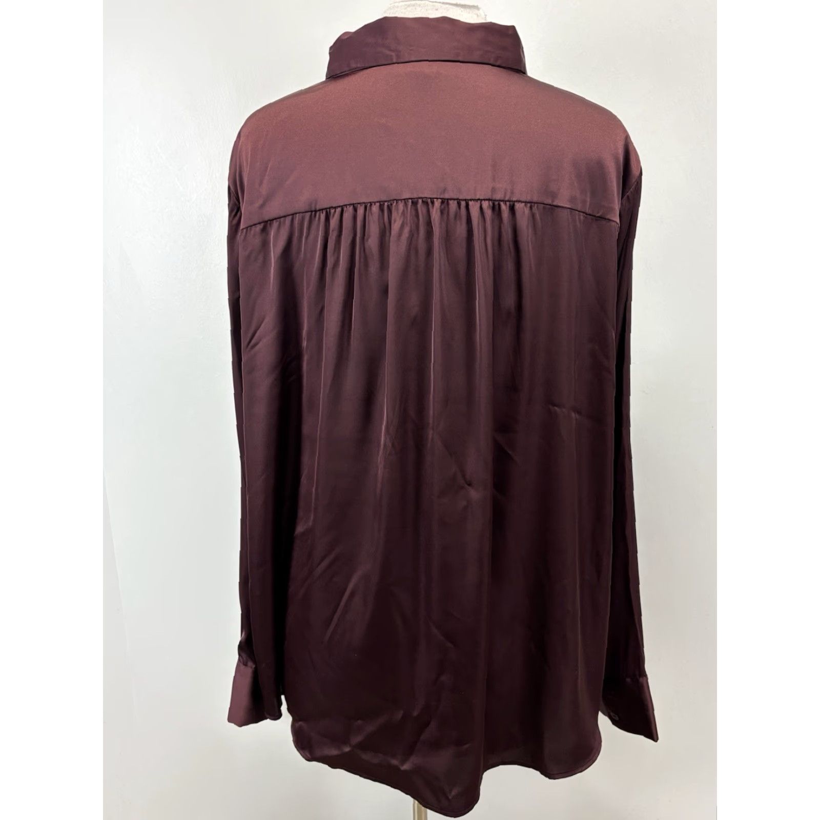 Torrid Torrid Blouse 3 3X Burgundy Satin Dressy Long Slv Elegant Formal Career Women Button Collared Size XXL / US 16-18 / IT 52-54 - 3 Thumbnail