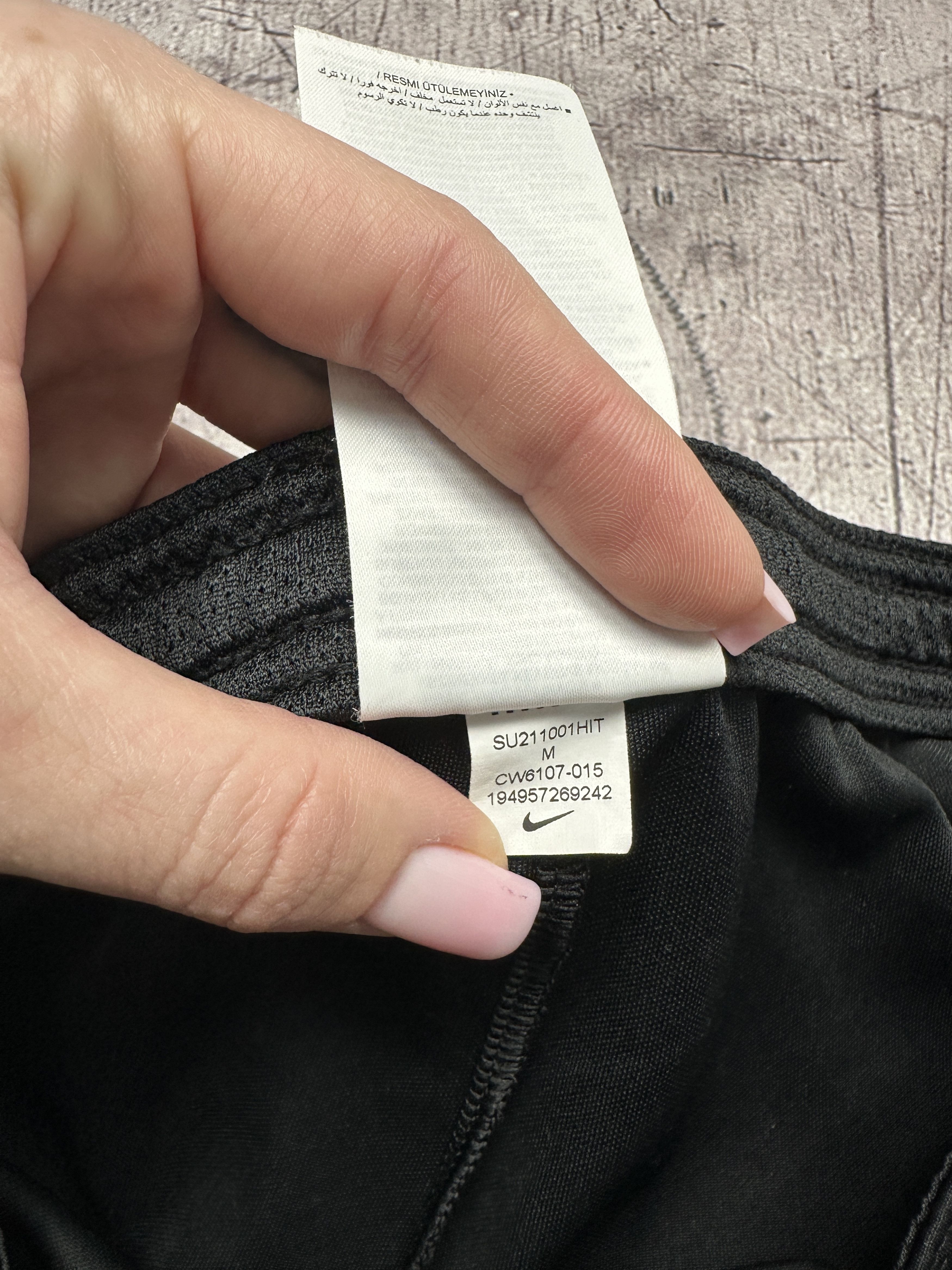 Nike Nike Dri Fit Vintage Mens Shorts Size US 32 / EU 48 - 7 Thumbnail