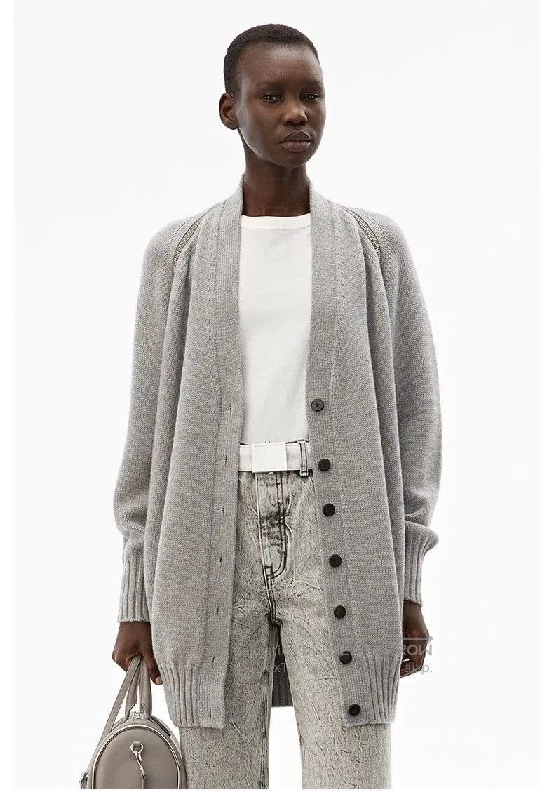 Alexander Wang Alexander Wang Wool Horn Button Cardigan XS. Size US XS / EU 42 / 0 - 1 Thumbnail