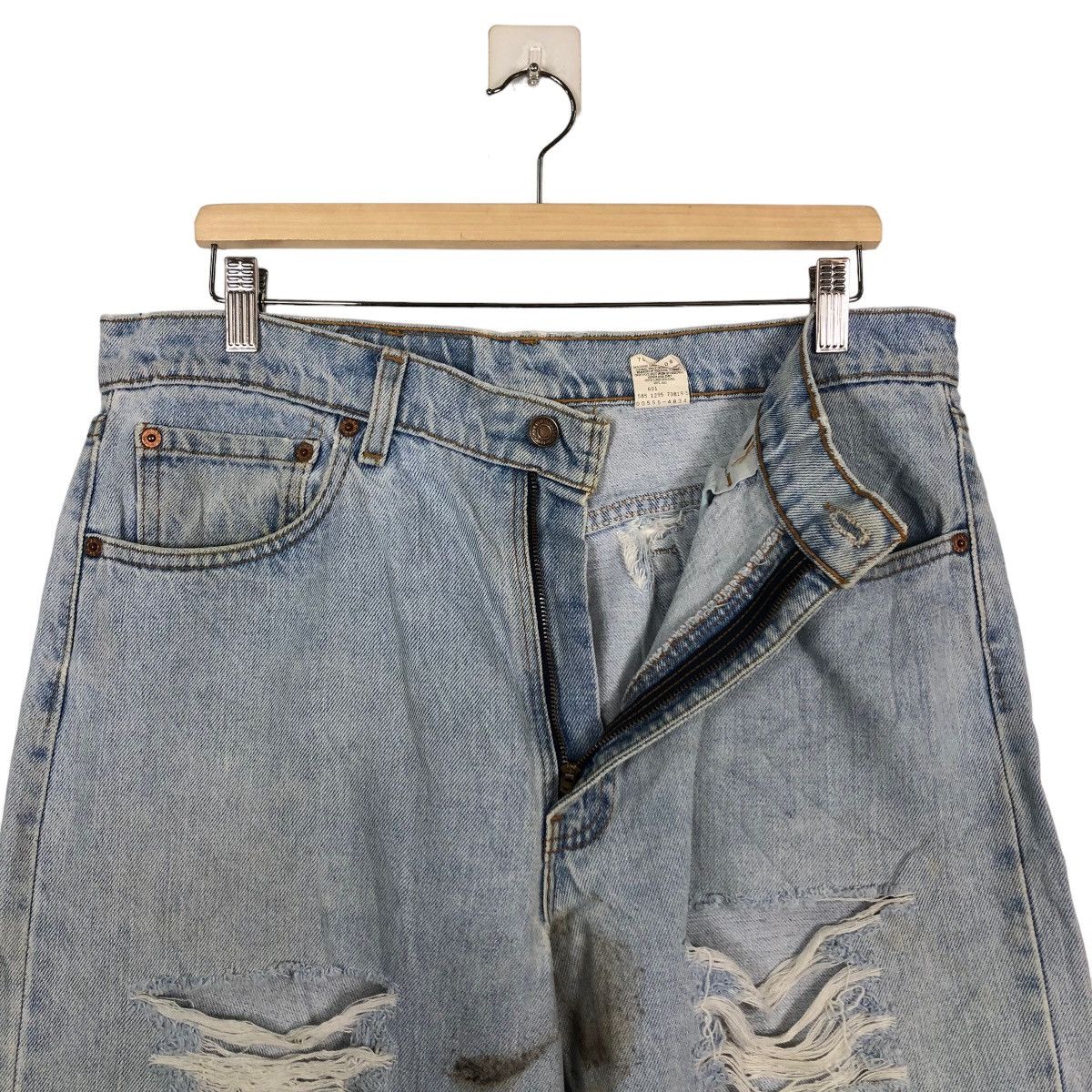 Levi's 🔥90’s Distressed Denim Jeans Levi’s Lot 555 Relaxed Fit Size US 36 / EU 52 - 12 Thumbnail