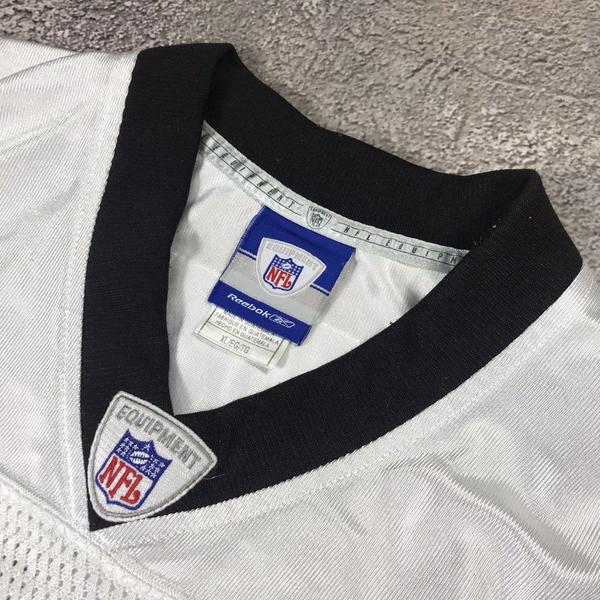 Vintage Vintage Y2K Reebok Ravens Graphic Tee Streetwear Boxy XL Size US XL / EU 56 / 4 - 4 Thumbnail